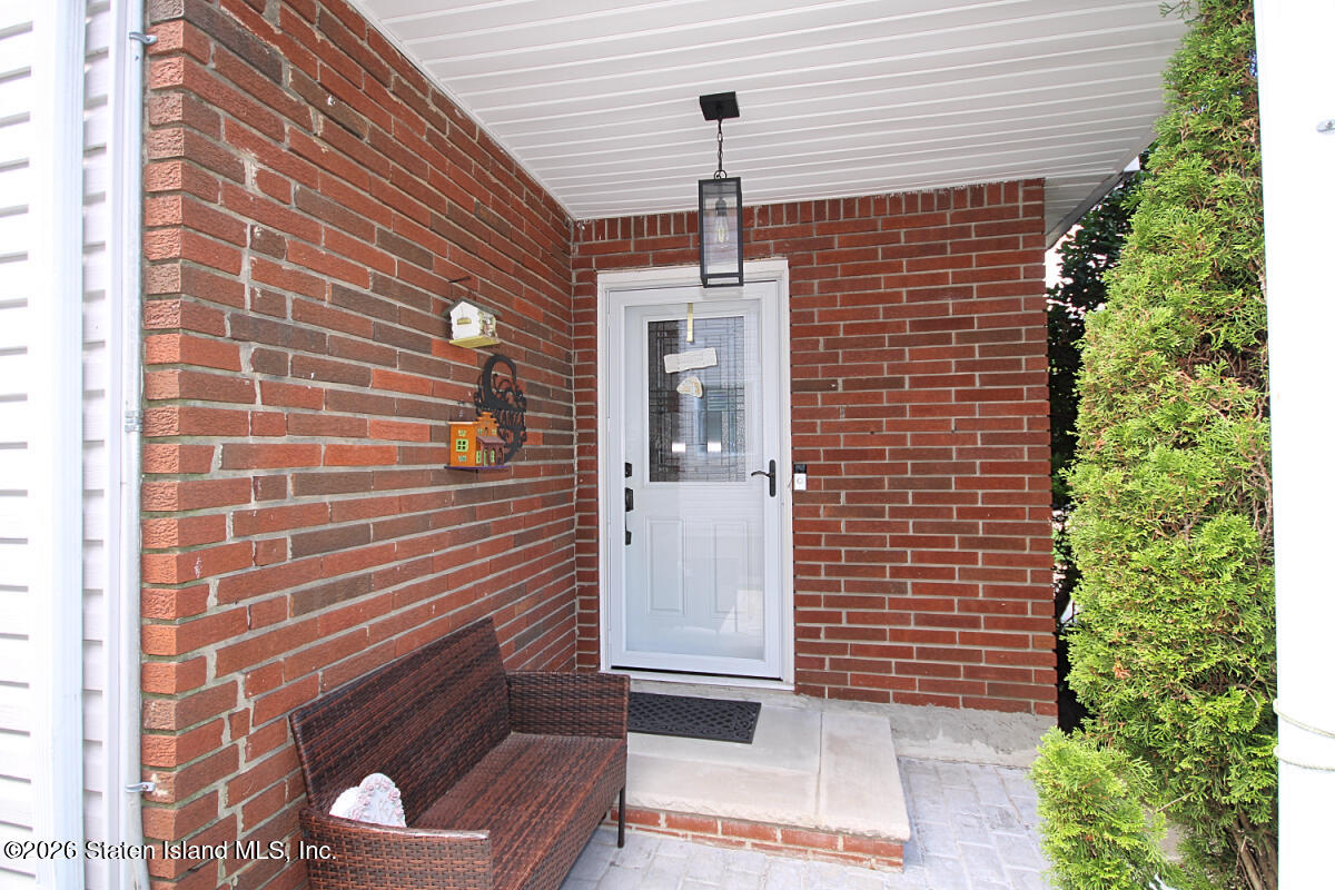 24 E Figurea Avenue, Staten Island, NY, 10308