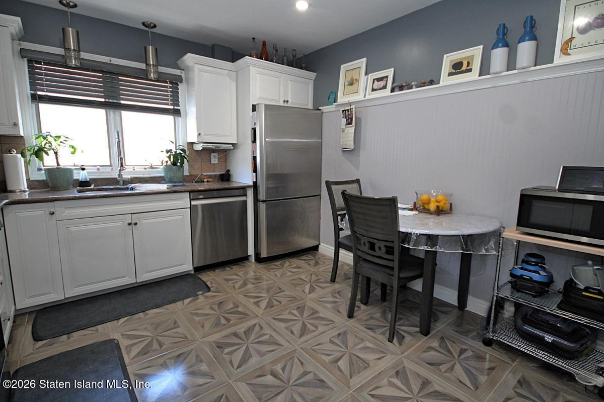 24 E Figurea Avenue, Staten Island, NY, 10308 image 11