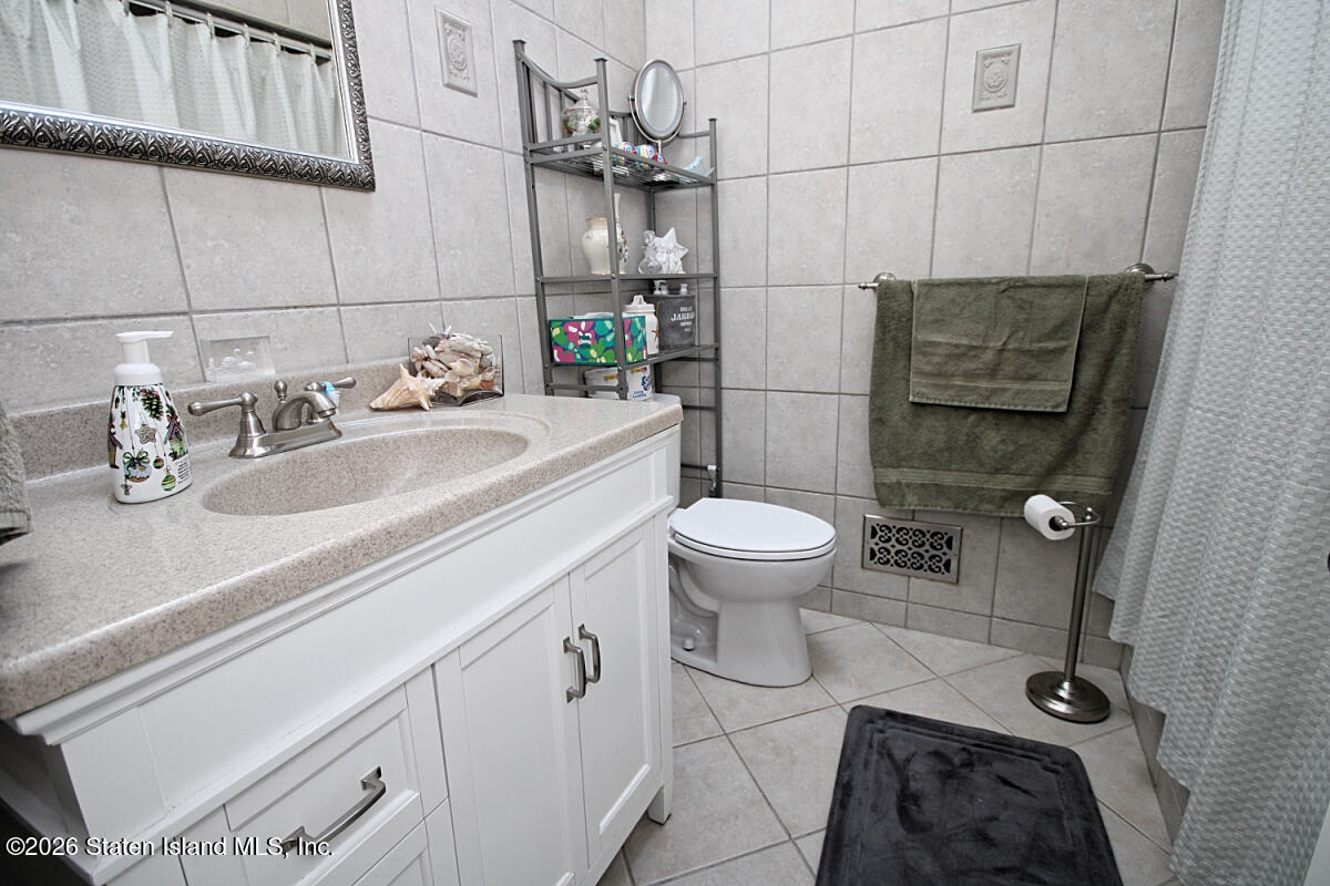 24 E Figurea Avenue, Staten Island, NY, 10308 image 13