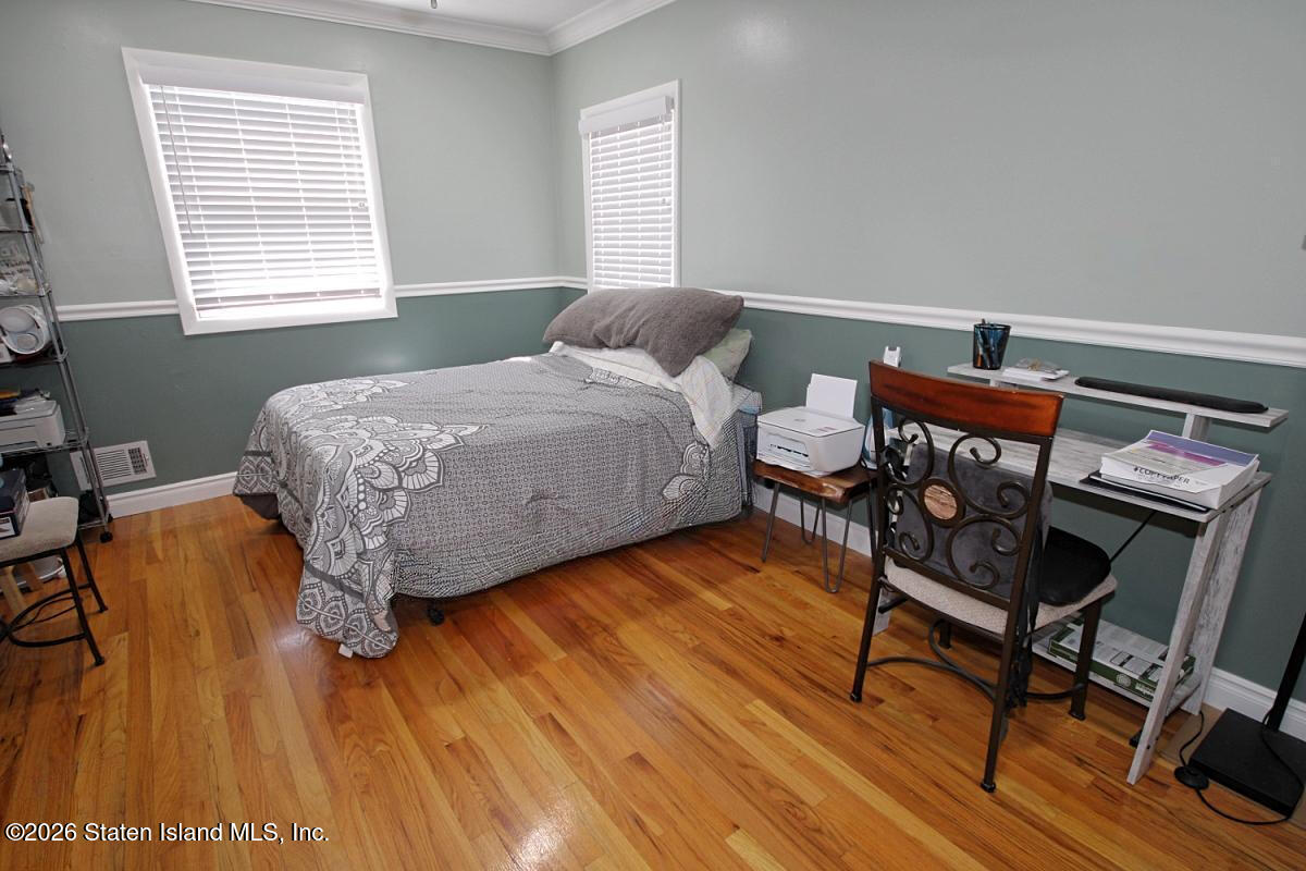 24 E Figurea Avenue, Staten Island, NY, 10308 image 18