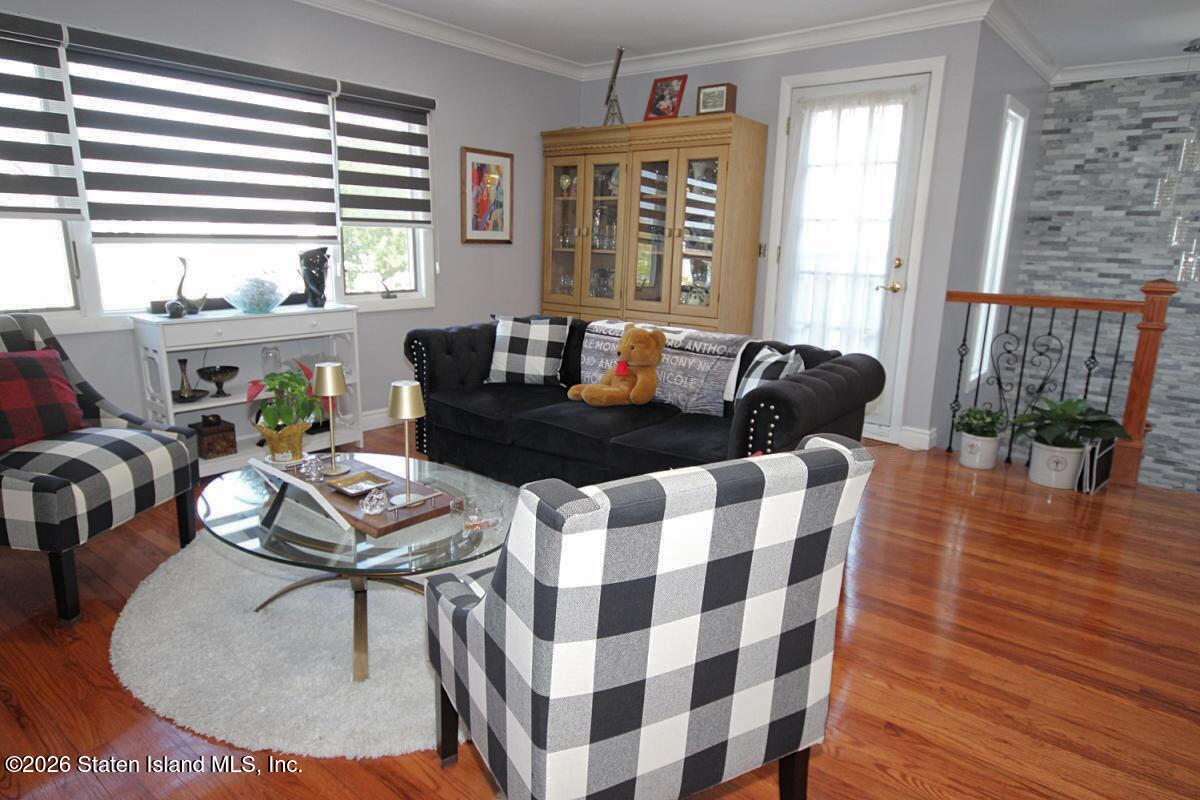 24 E Figurea Avenue, Staten Island, NY, 10308 image 6