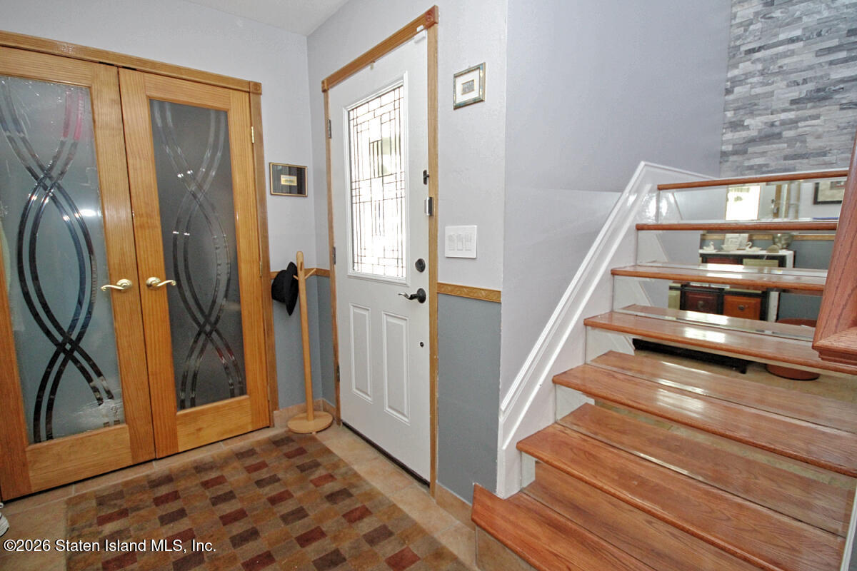 24 E Figurea Avenue Image 4