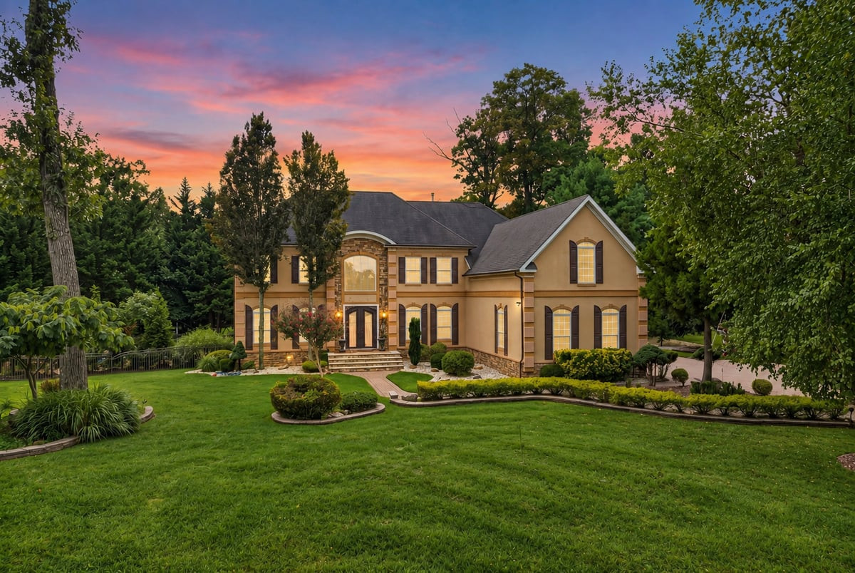 2 Lexington Court Image 2