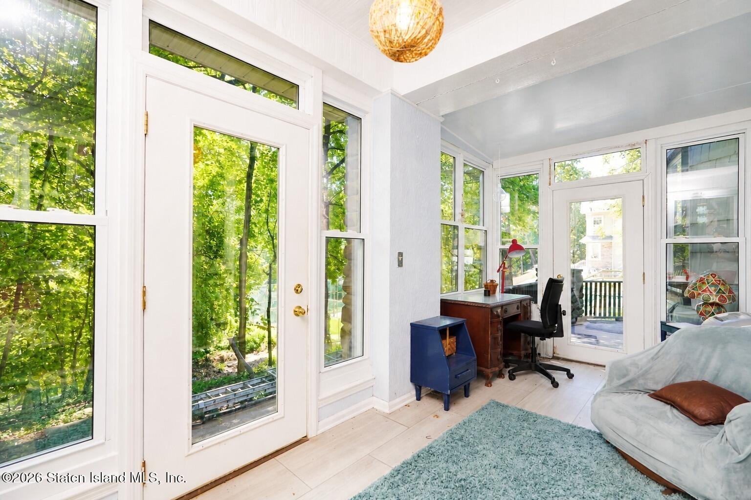150 Douglas Road Image 3