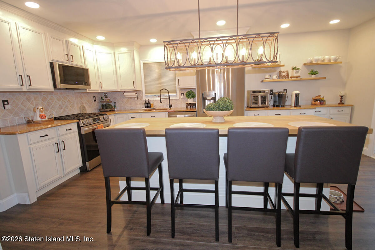 17 Samantha Lane, Staten Island, NY, 10309 image 13