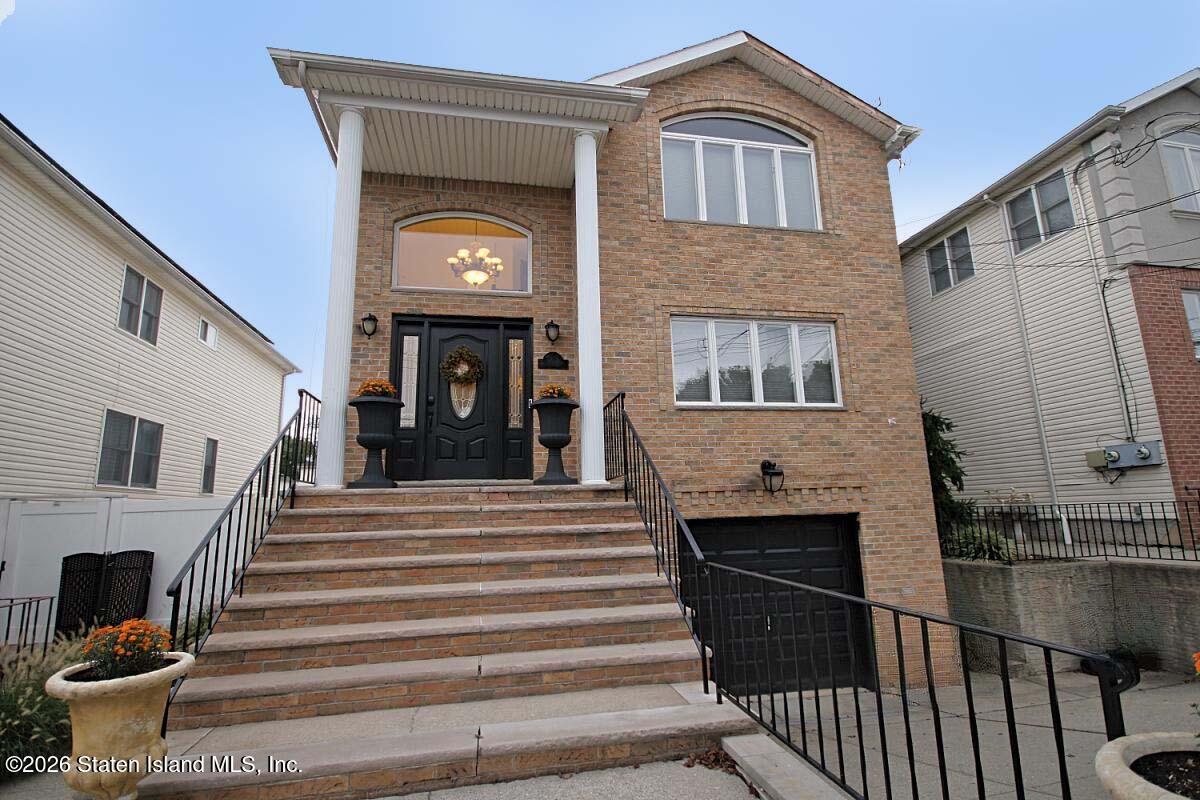17 Samantha Lane, Staten Island, NY, 10309
