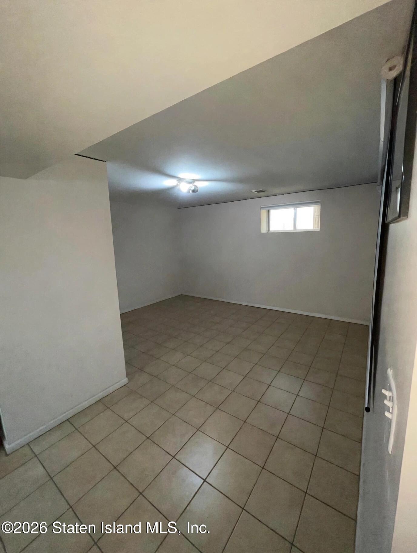 17 Samantha Lane, Staten Island, NY, 10309 image 37