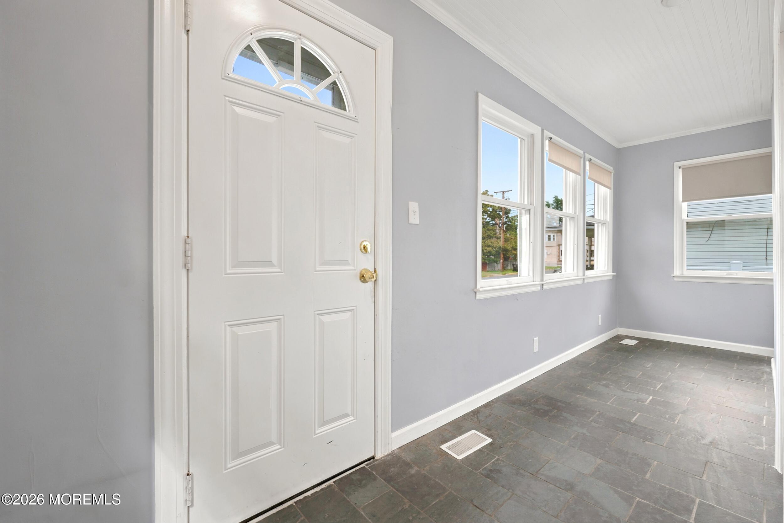 42 Center Avenue, Leonardo, NJ, 07737
