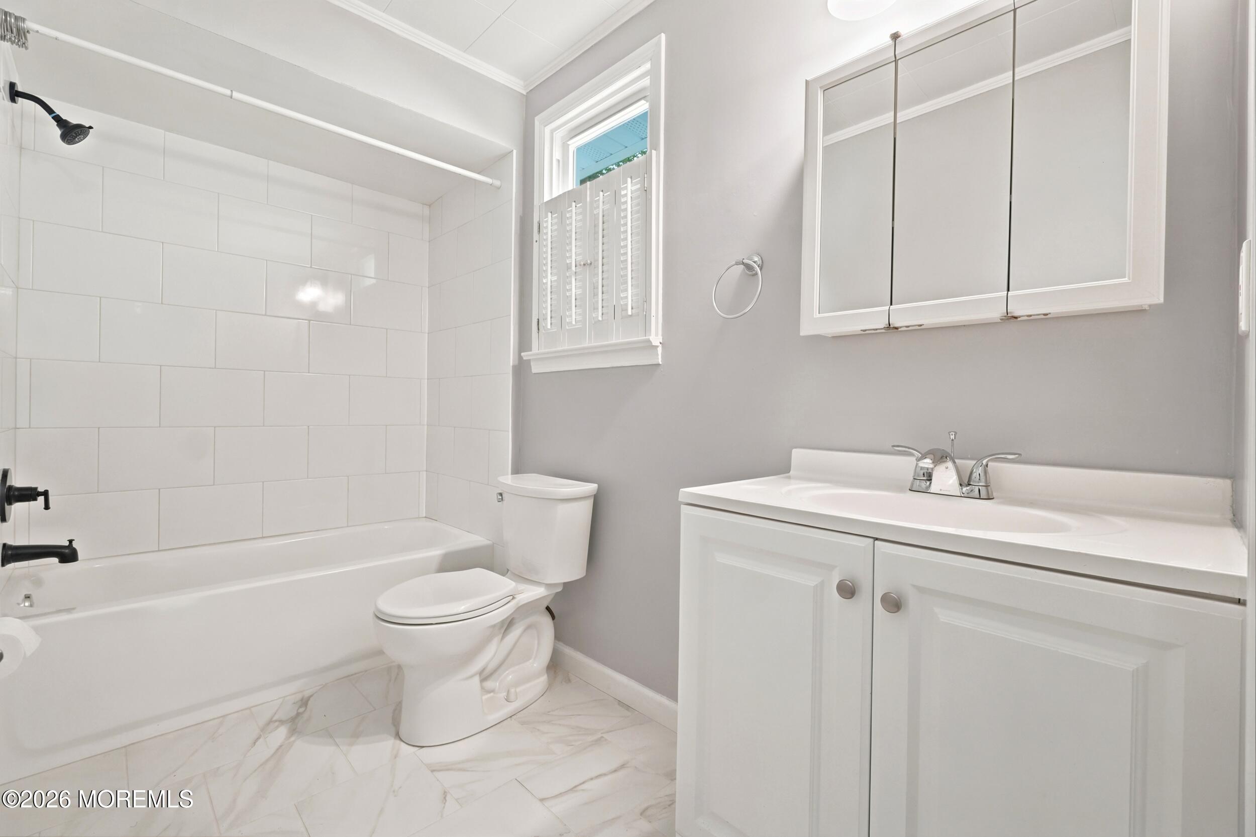 42 Center Avenue, Leonardo, NJ, 07737 image 10