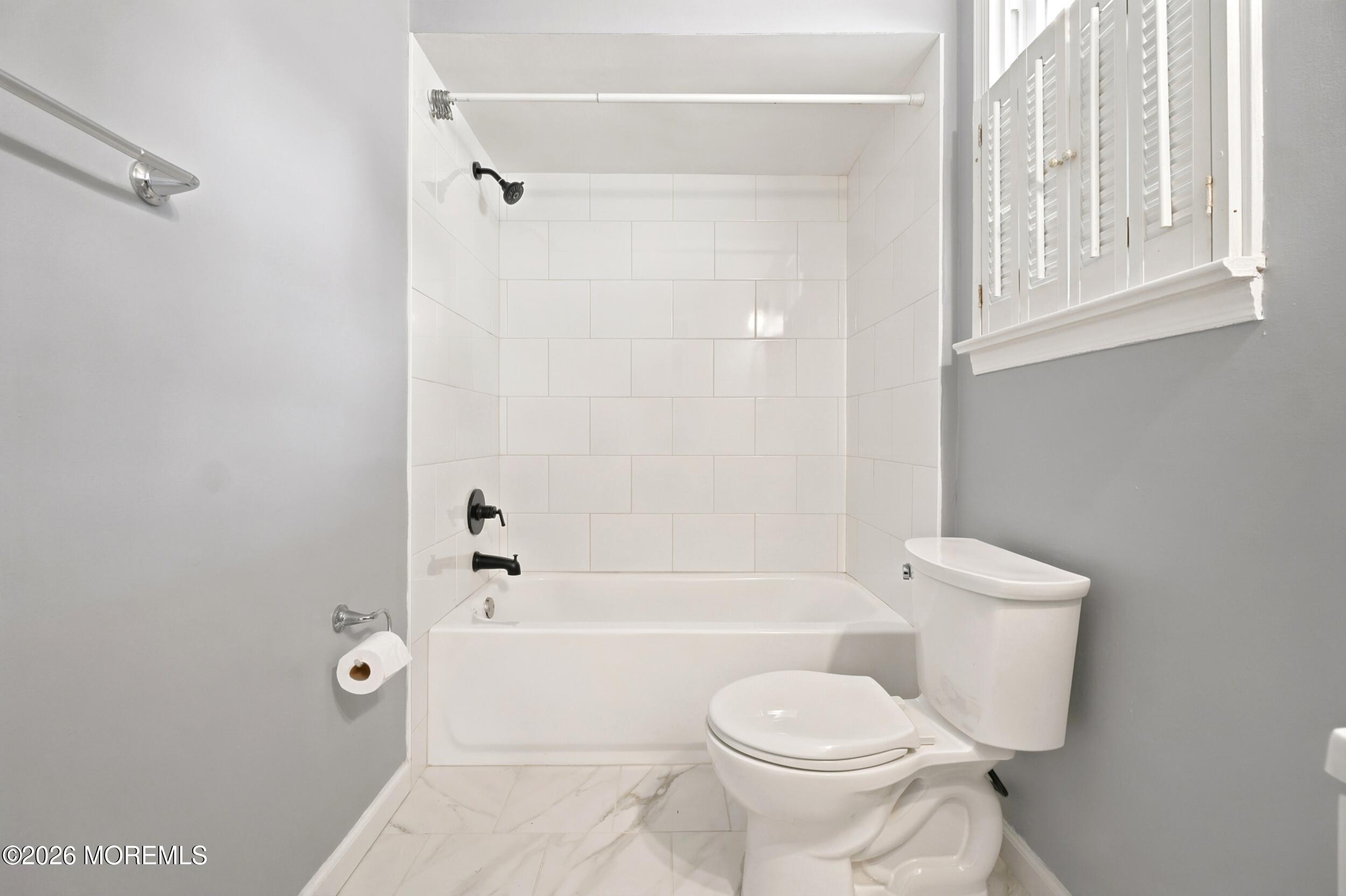 42 Center Avenue, Leonardo, NJ, 07737 image 11