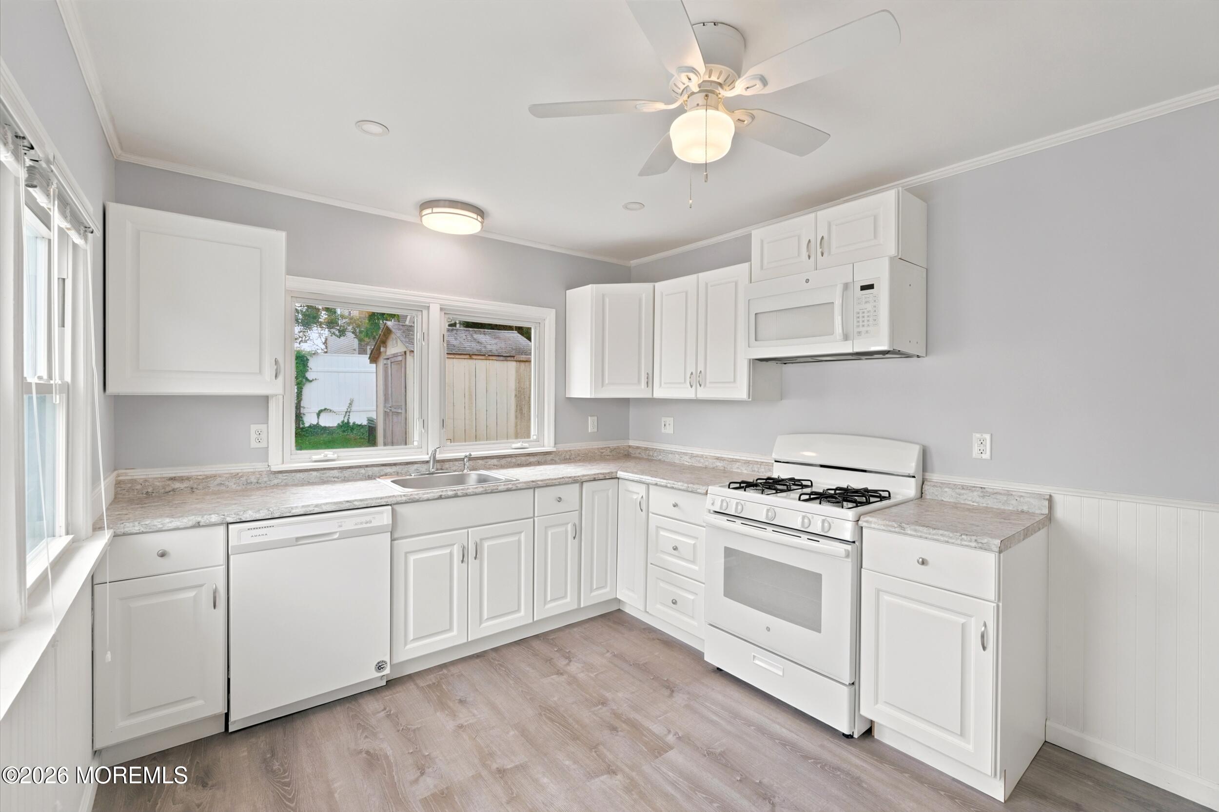 42 Center Avenue, Leonardo, NJ, 07737 image 13