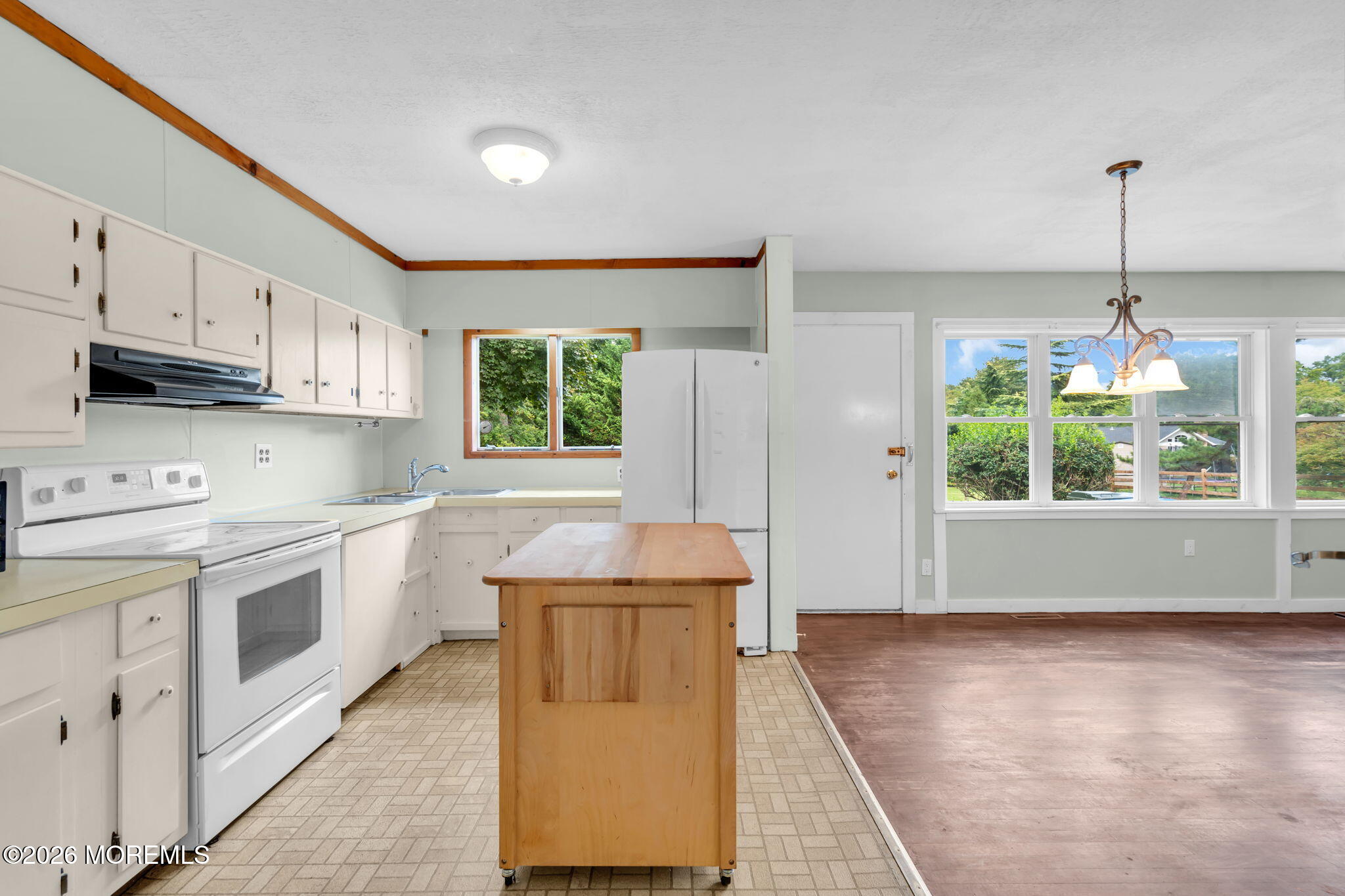 27 Wyckham Road, Tinton Falls, NJ, 07724 image 10