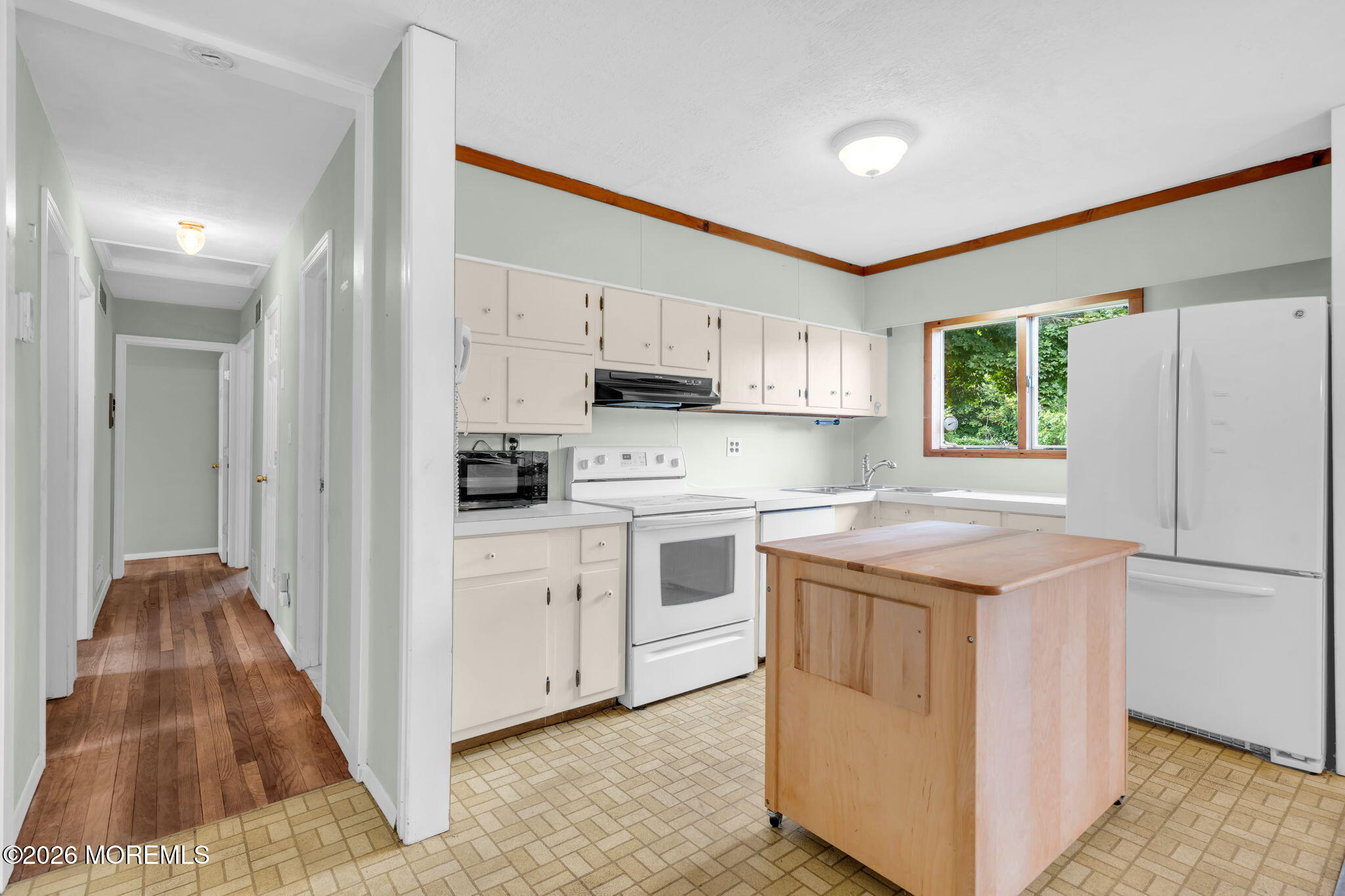 27 Wyckham Road, Tinton Falls, NJ, 07724 image 12