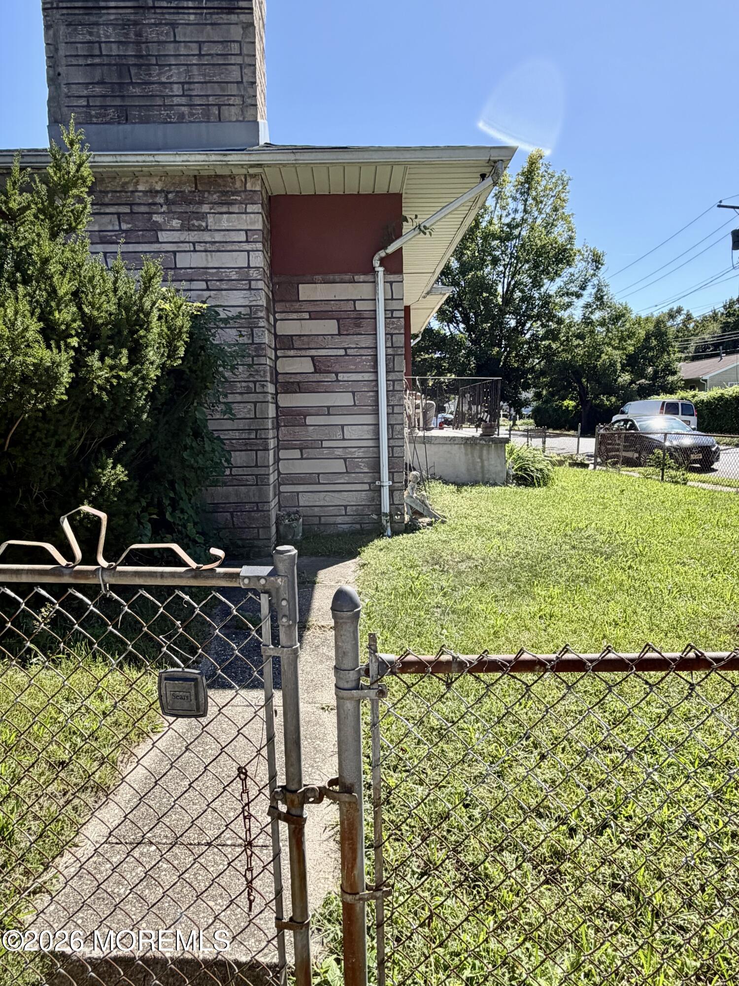 420 Fisher Avenue Image 2