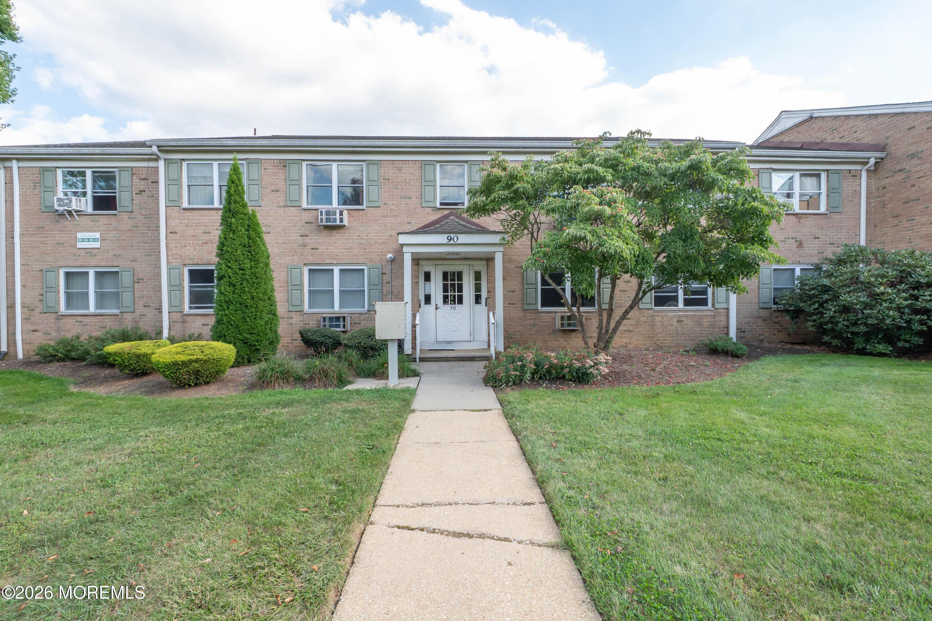 90 Stonehurst Boulevard C Image 2