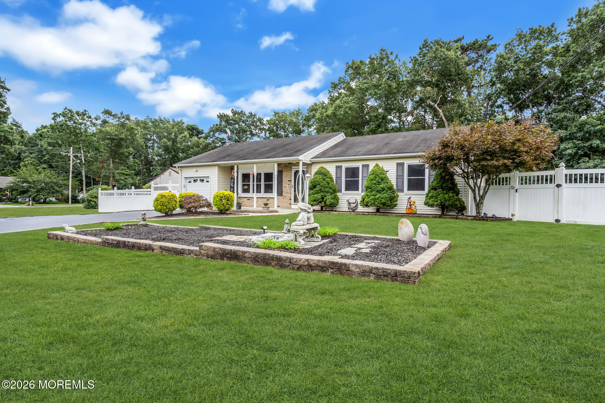 143 Lakewood Avenue Image 3