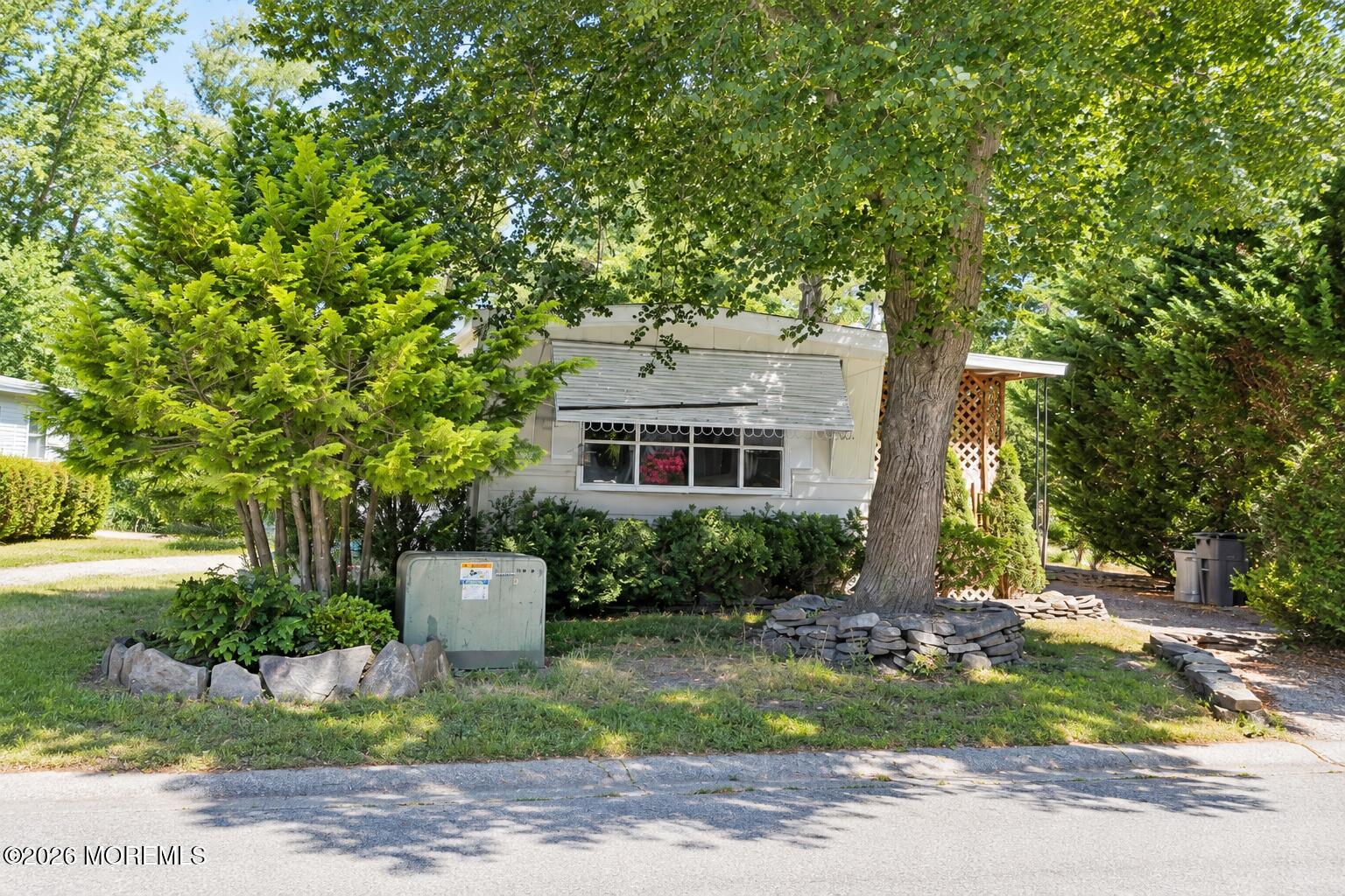 16 Martin Drive Image 2