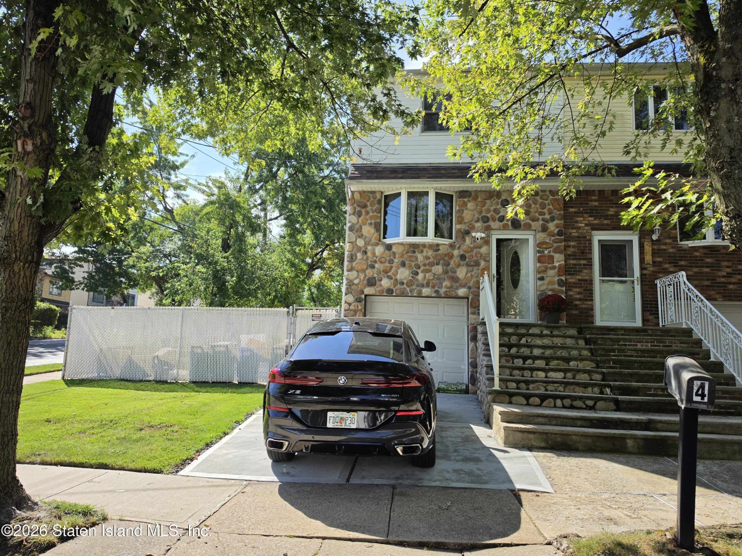 4 Vineland Avenue, Staten Island, NY, 10312