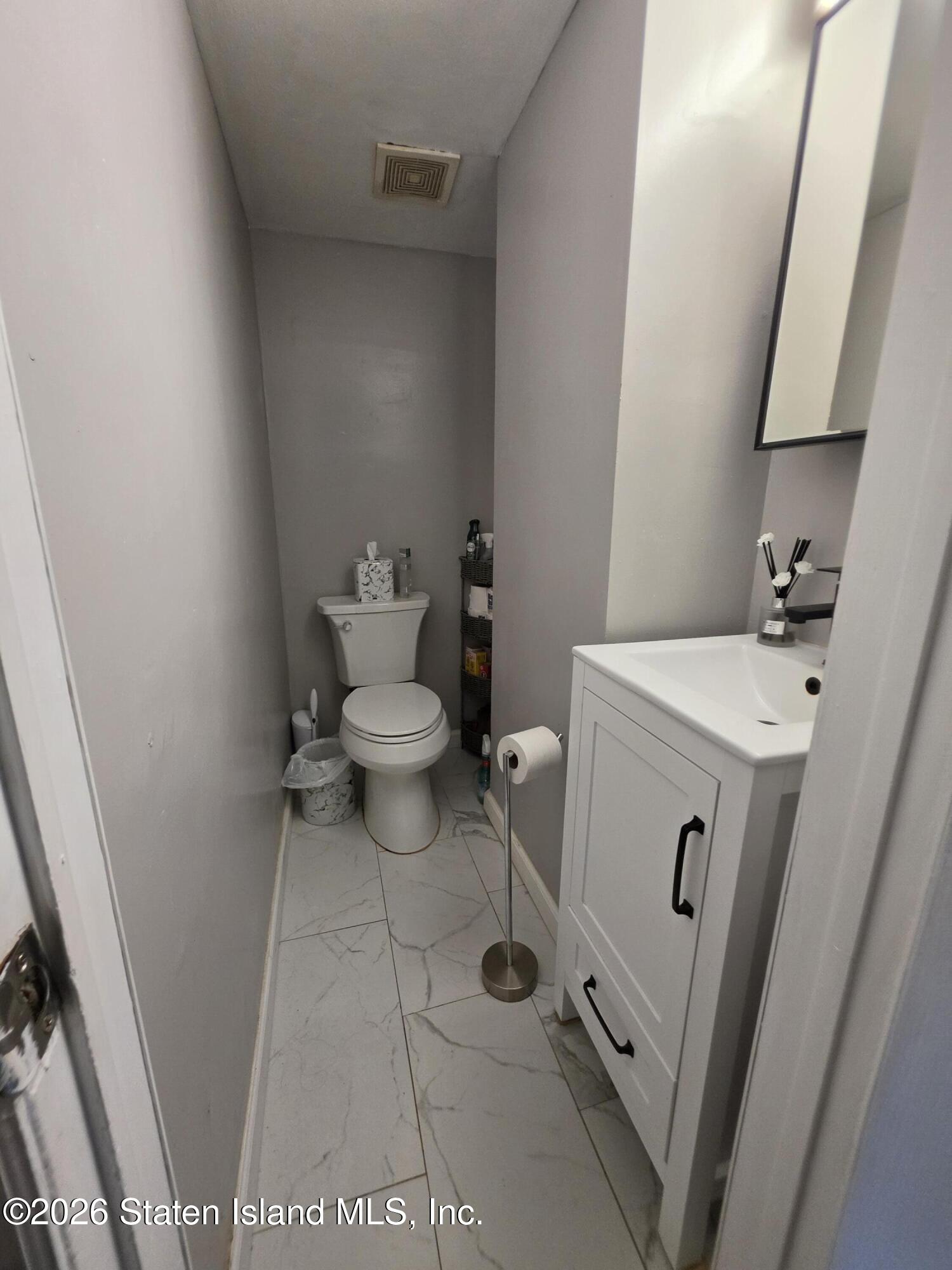 4 Vineland Avenue Image 5
