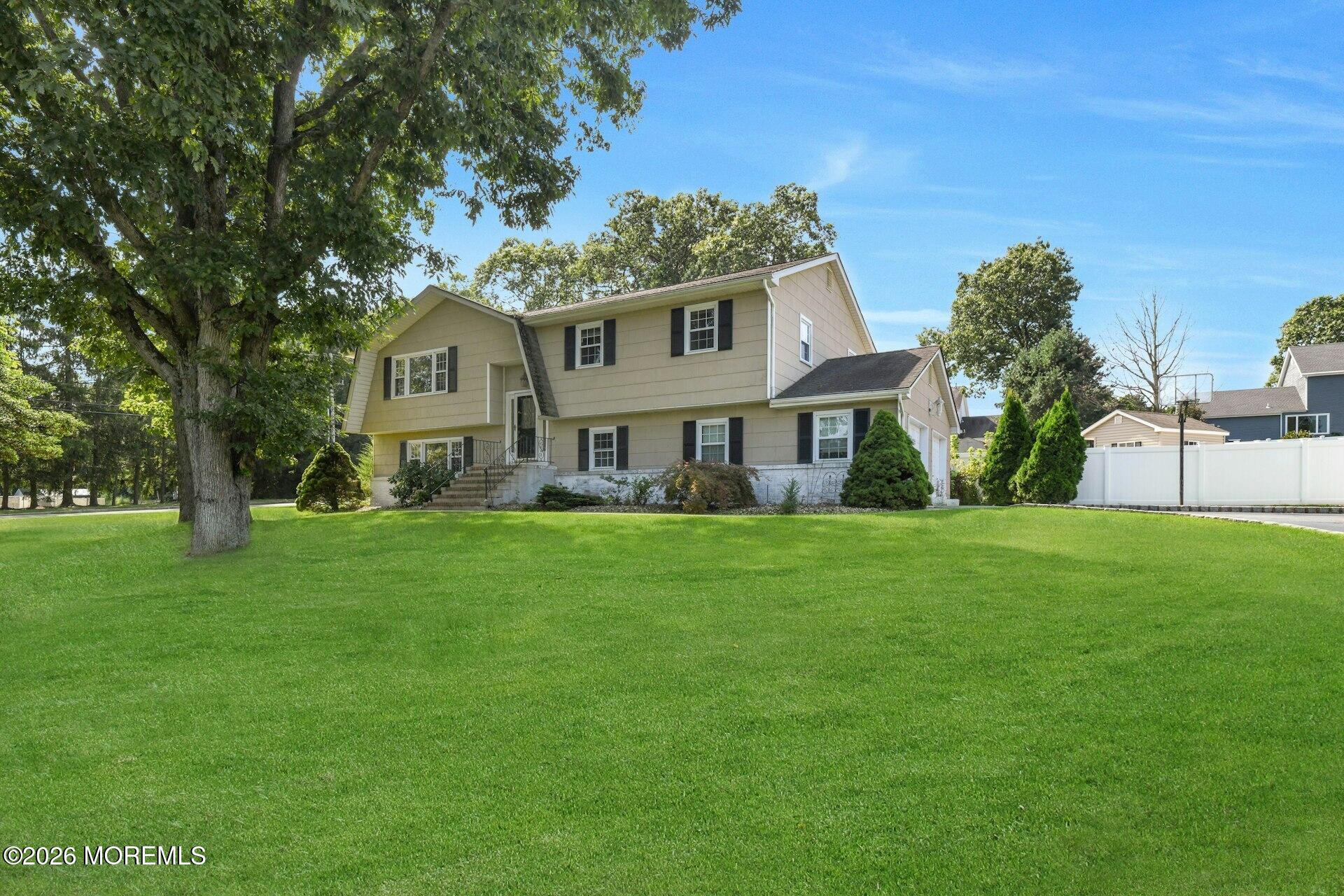 700 Merrimac Way Image 2