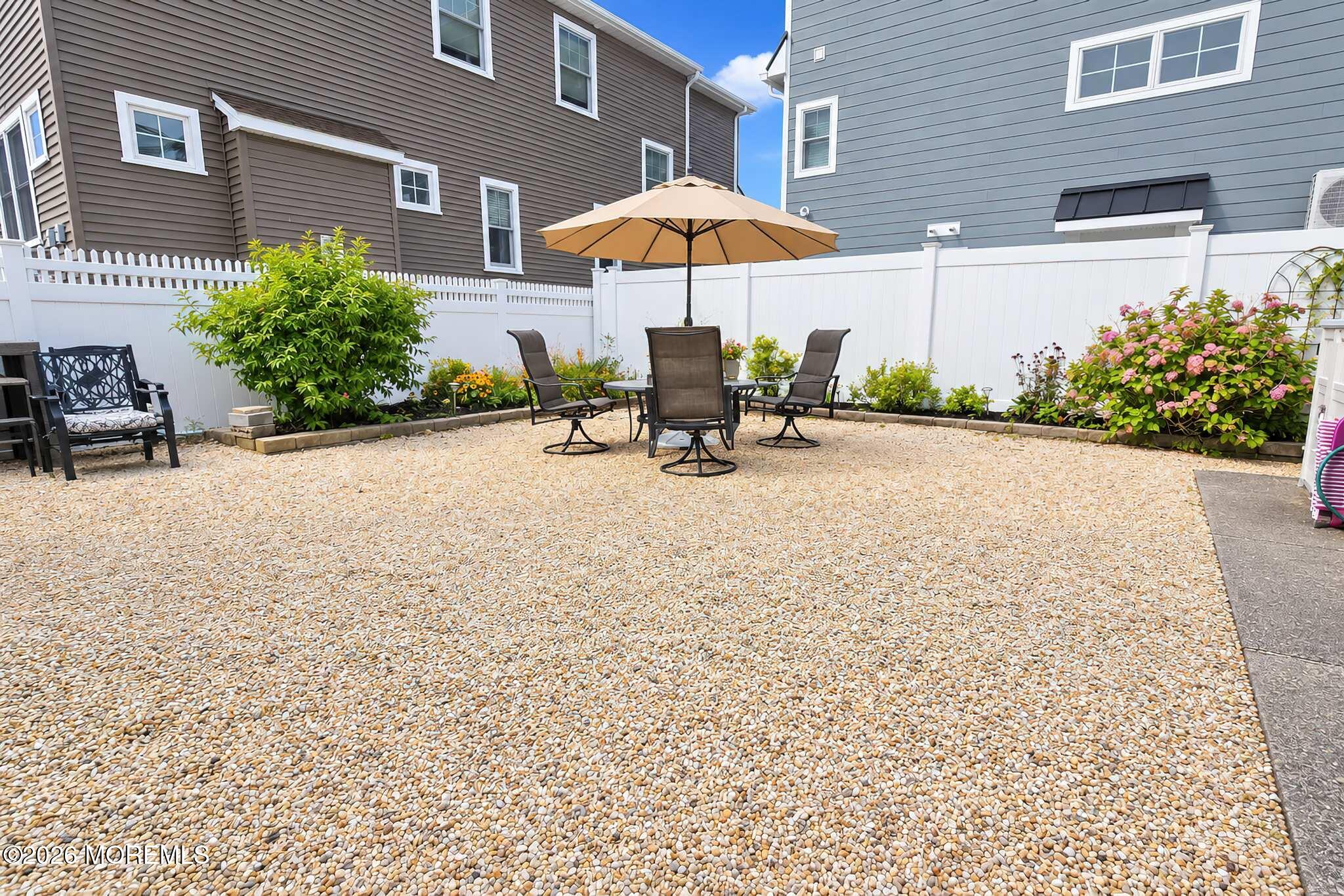 84 Grand Central Avenue 3 Image 4