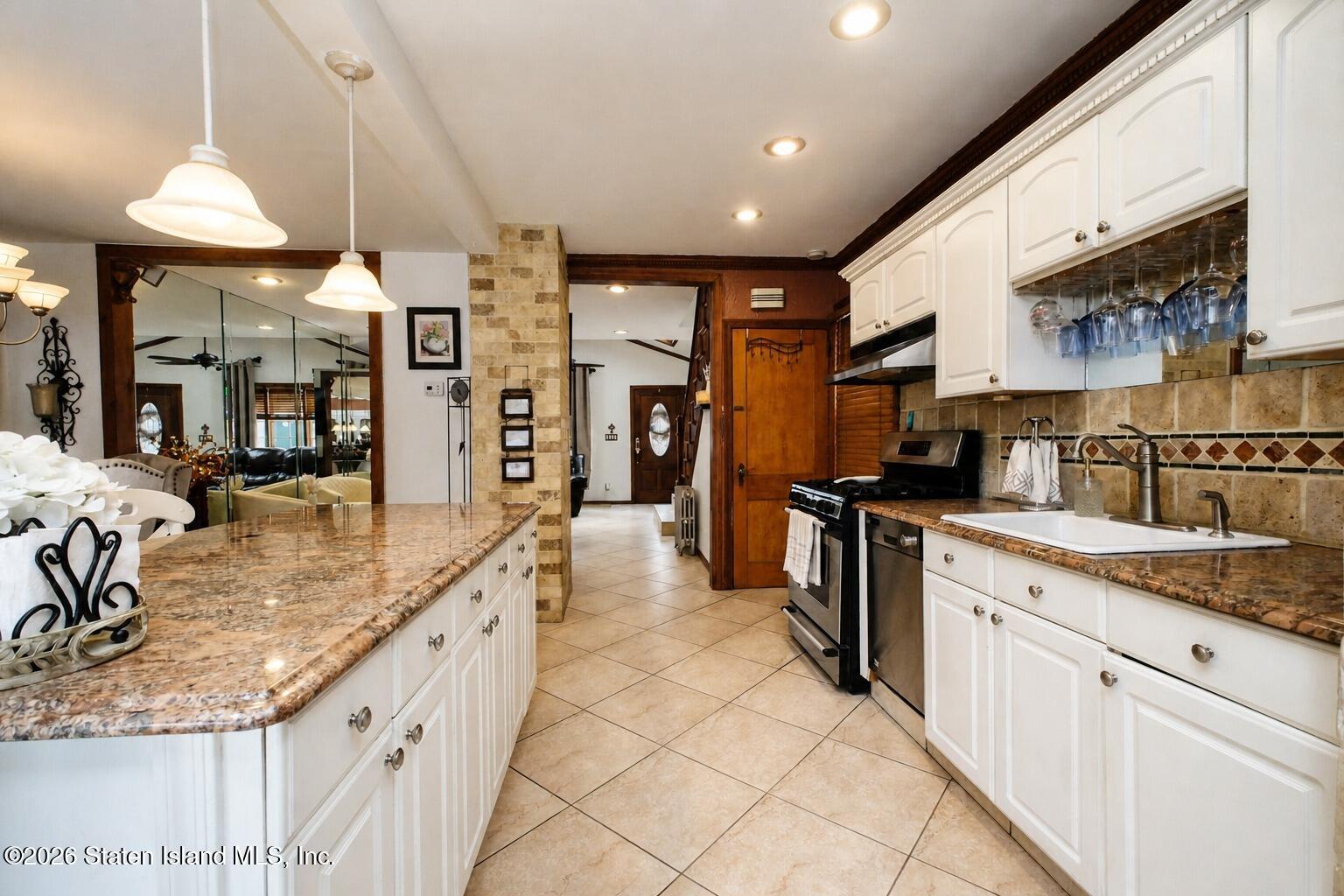 4 Sommers Lane, Staten Island, NY, 10314 image 8