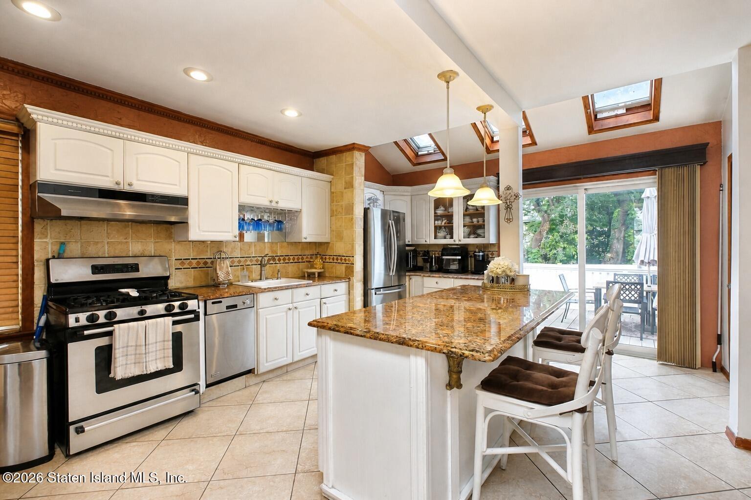 4 Sommers Lane, Staten Island, NY, 10314 image 9