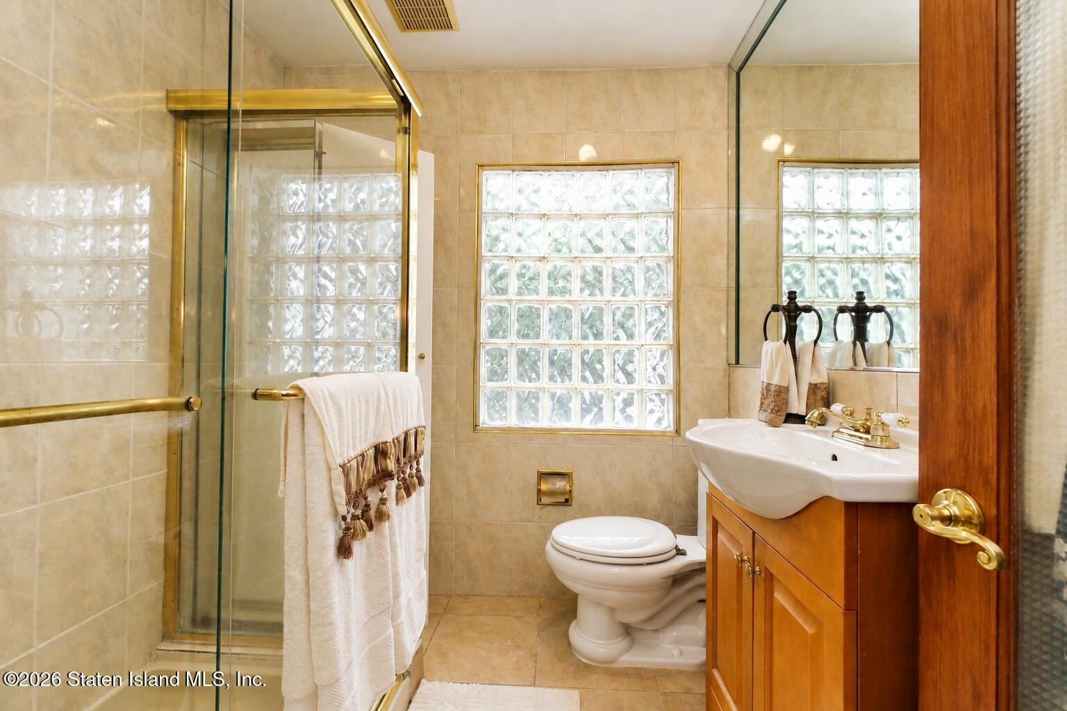 4 Sommers Lane, Staten Island, NY, 10314 image 19