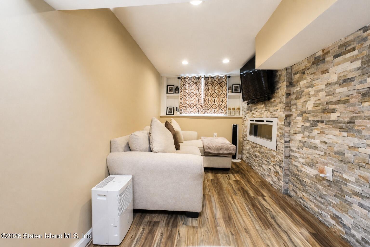 4 Sommers Lane, Staten Island, NY, 10314 image 30