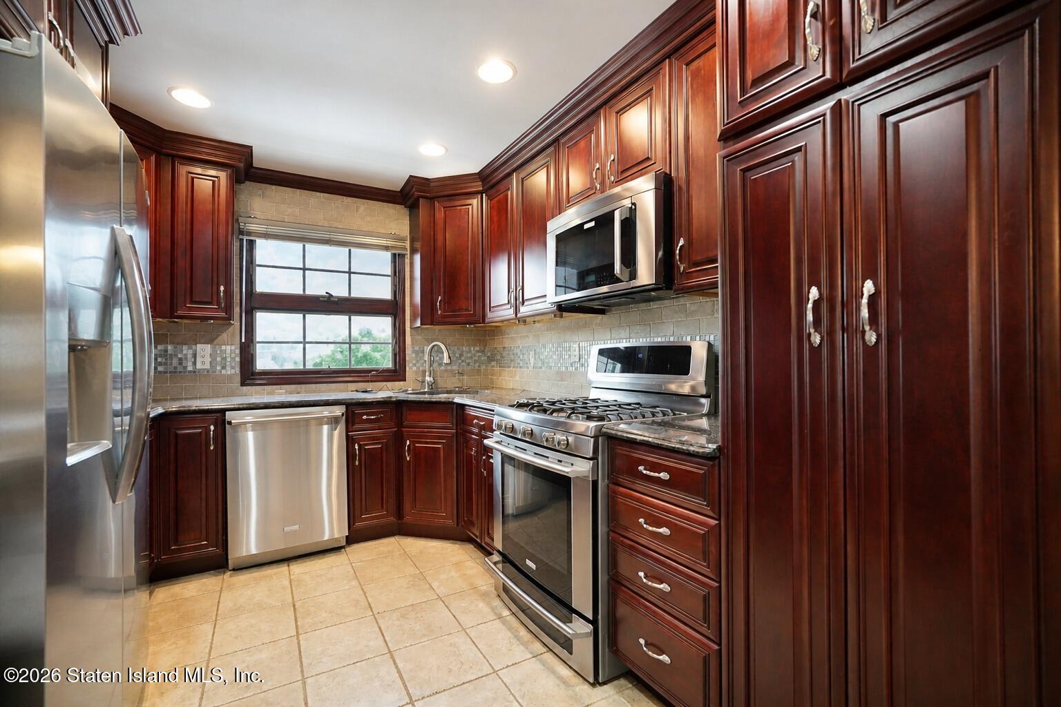 109 Ridgecrest Avenue, Staten Island, NY, 10312 image 39