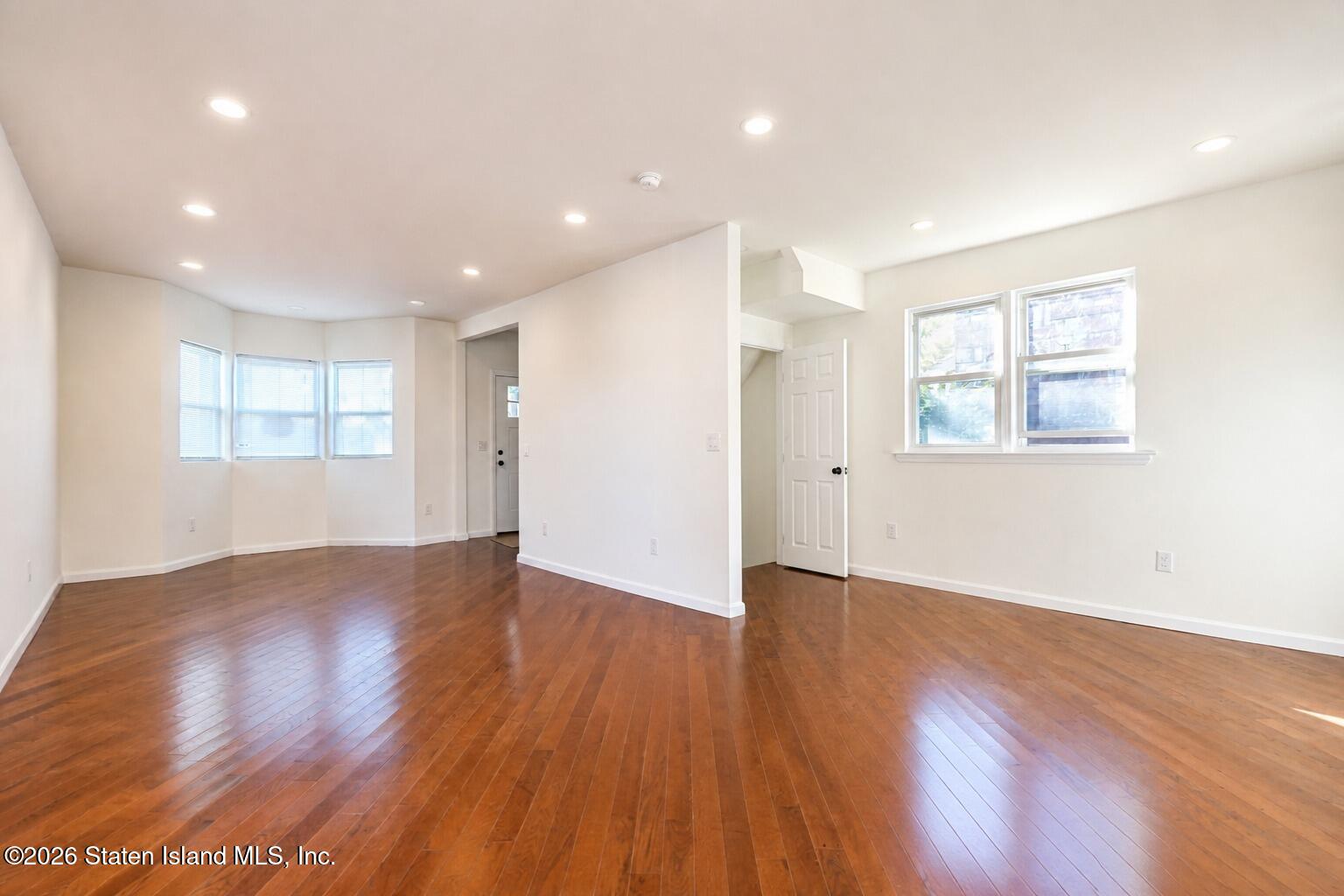 32 West Street, Staten Island, NY, 10310 image 6