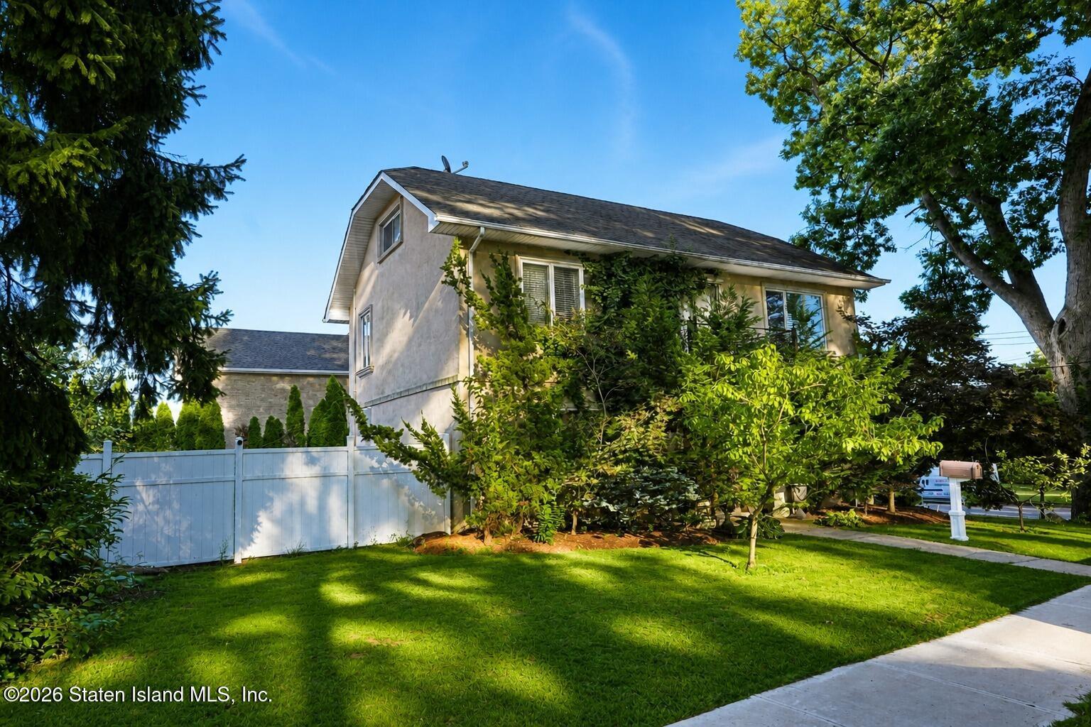 35 Landis Avenue, Staten Island, NY, 10305 image 42