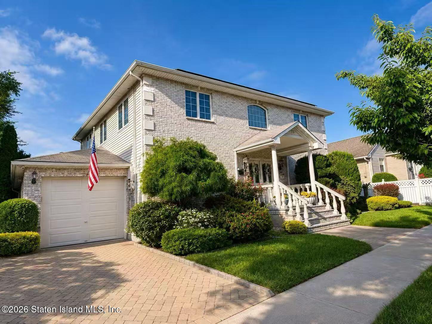 73 Columbus Avenue, Staten Island, NY, 10304
