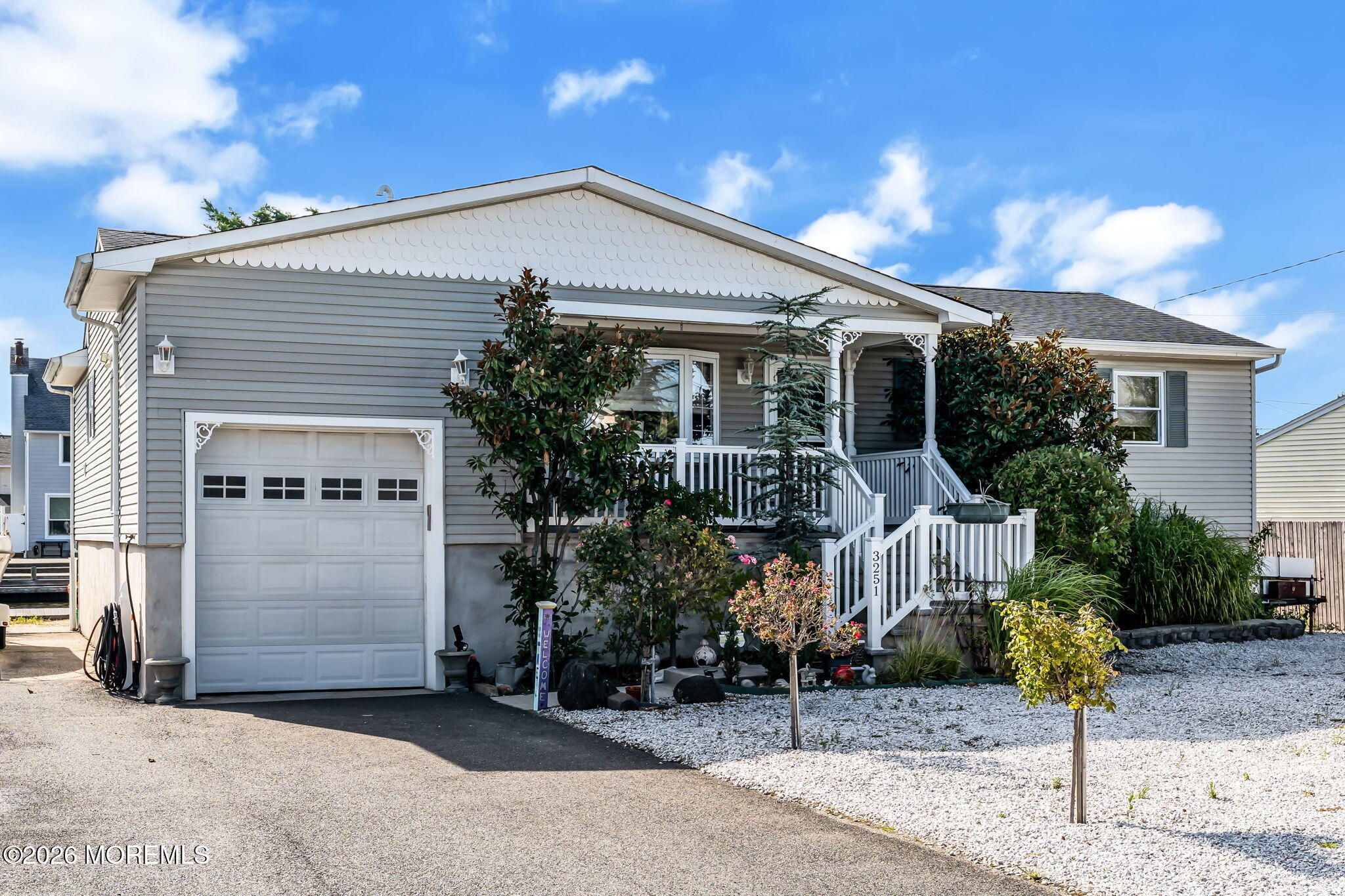 3251 Oceanic Drive Image 4
