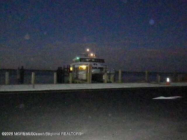 324 Shore Dr Drive B3 Image 5