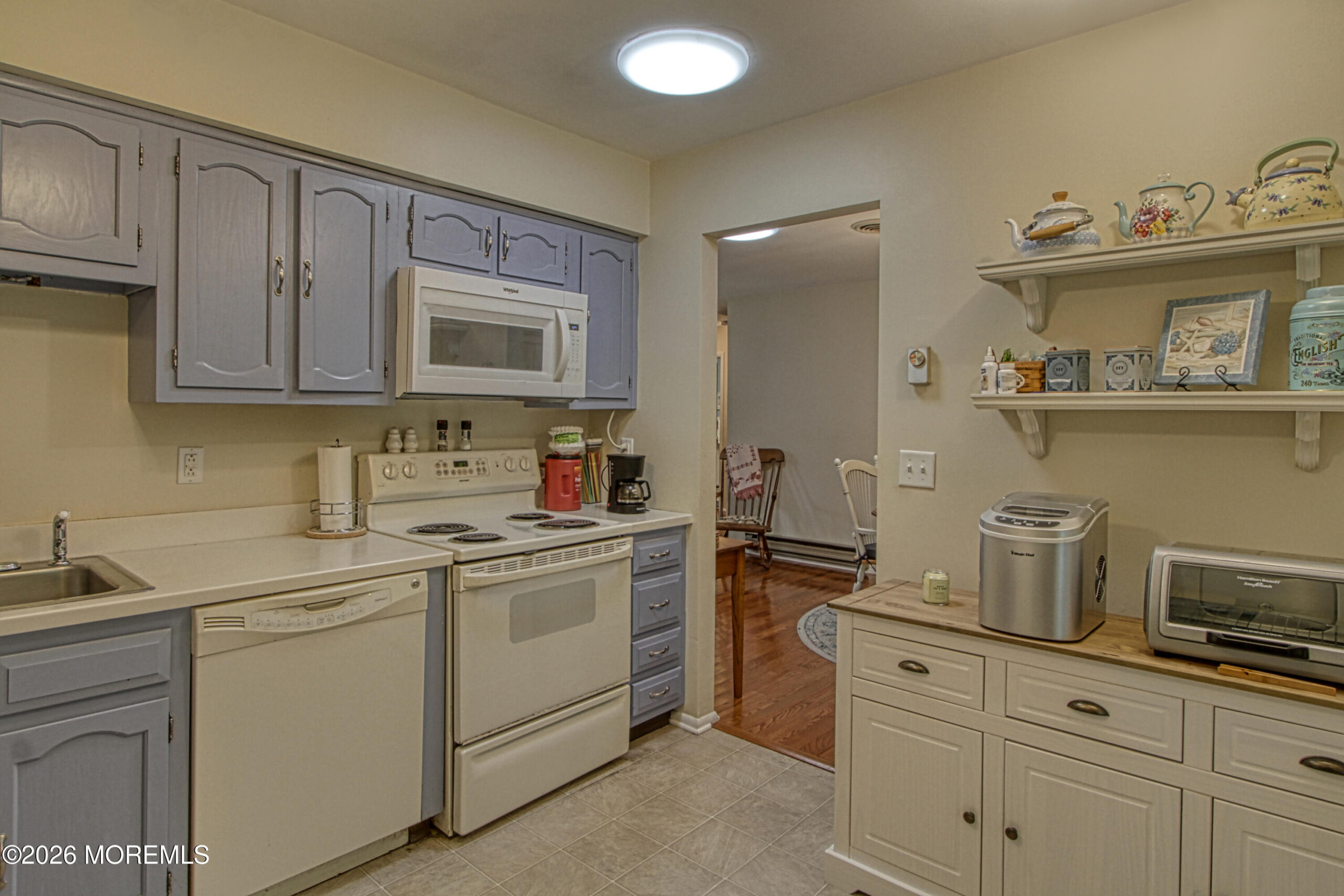 10 Milford Avenue 52 Image 4
