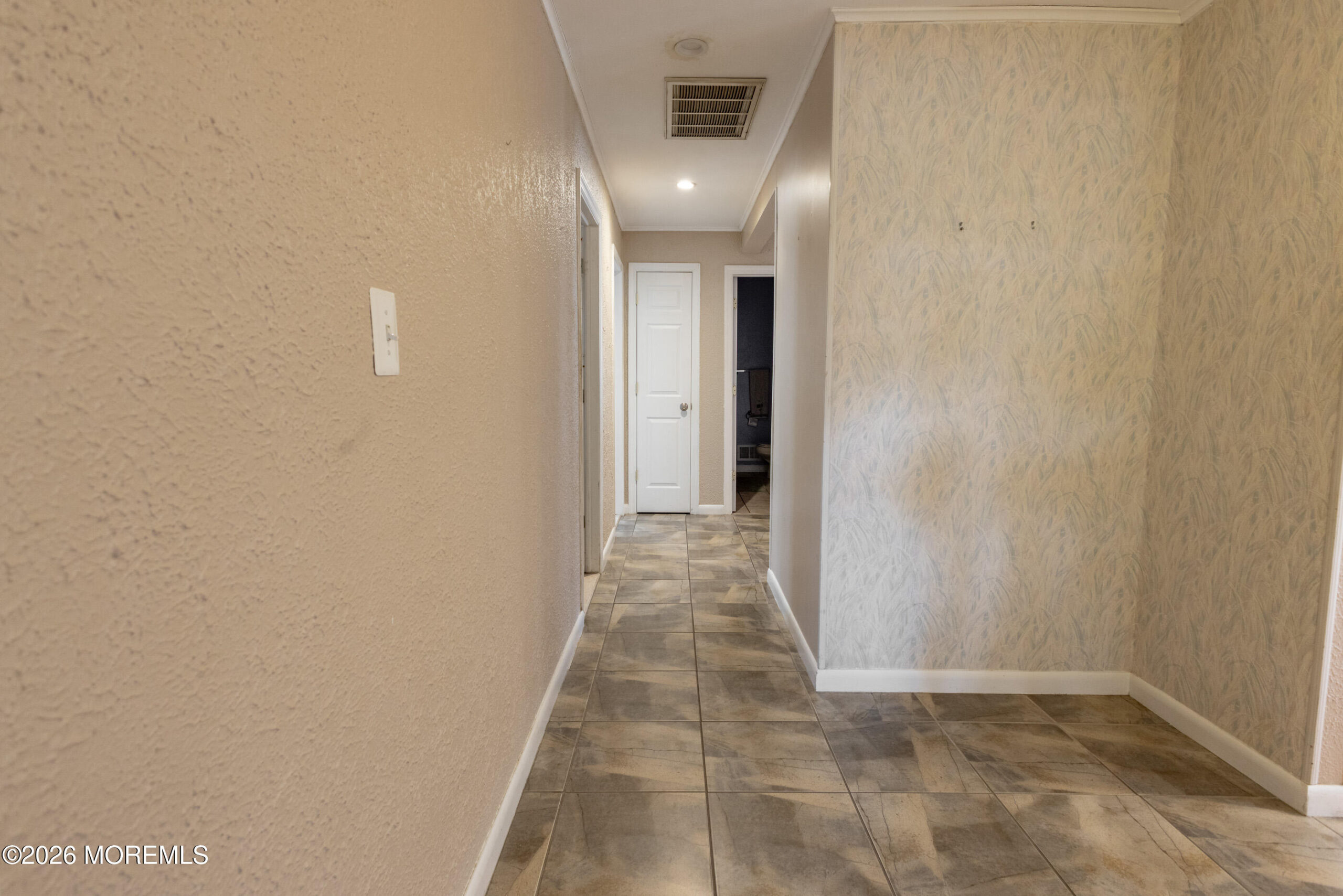 466 Vassar Place Image 3