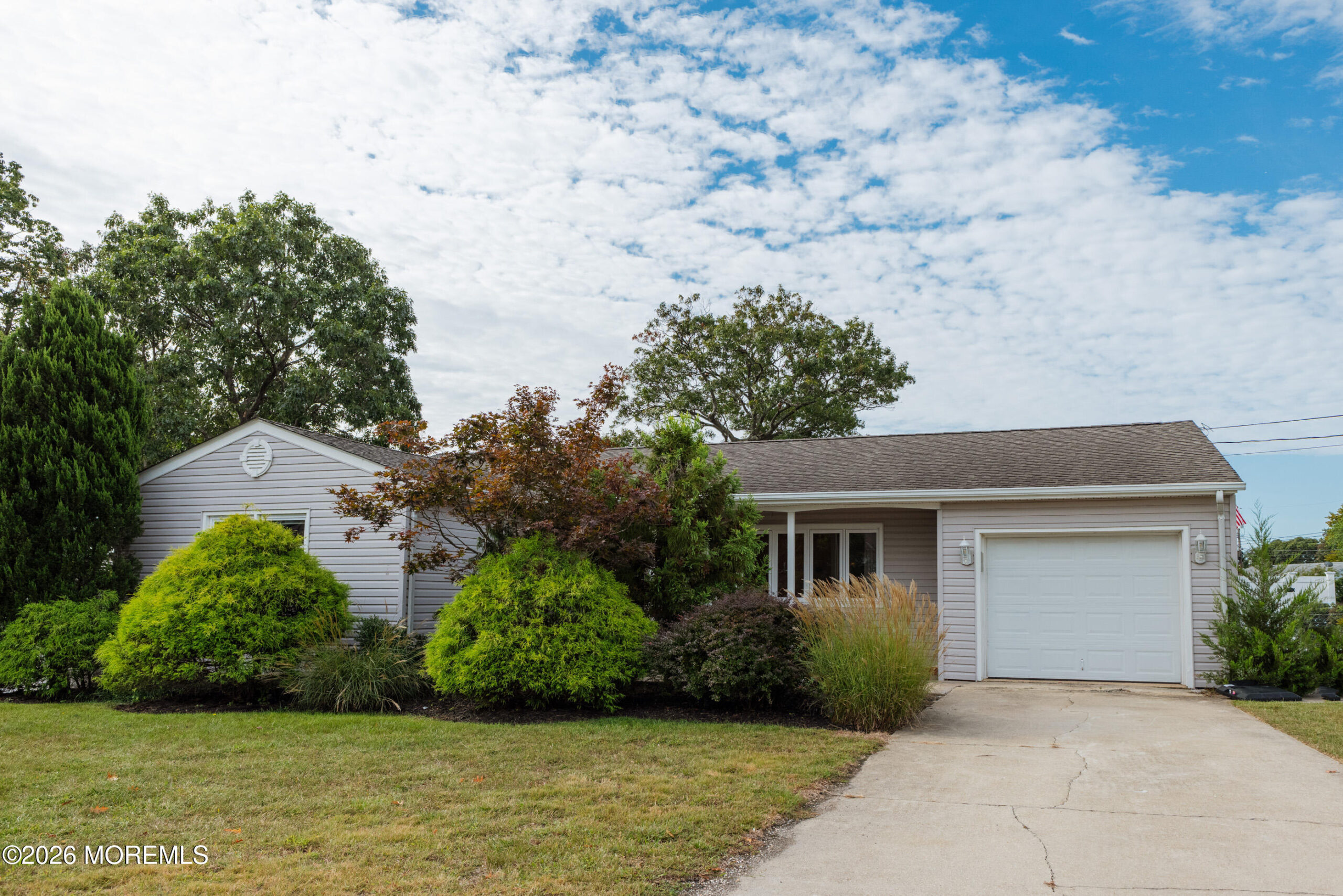 466 Vassar Place Image 2