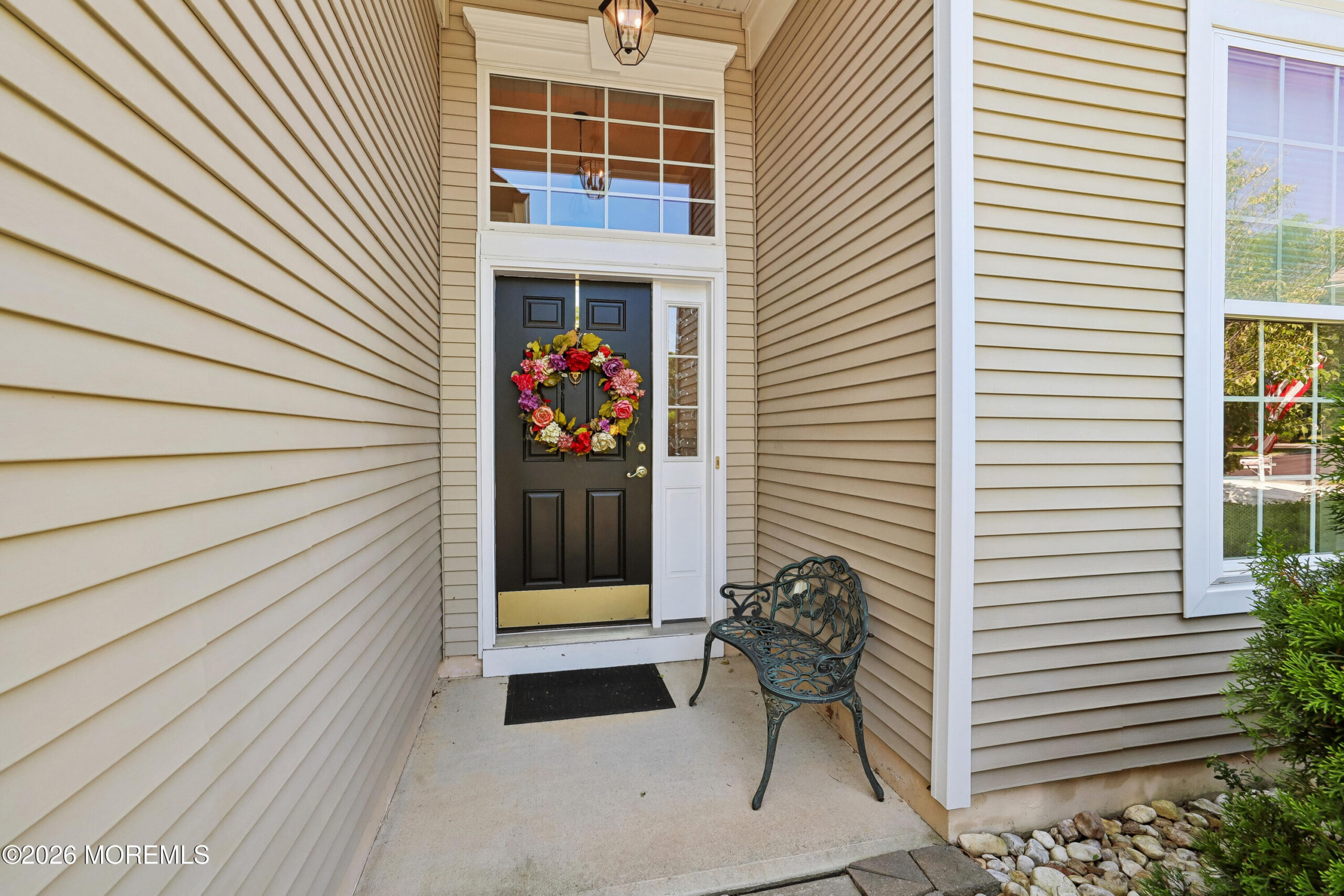 487 Huntington Drive Image 4