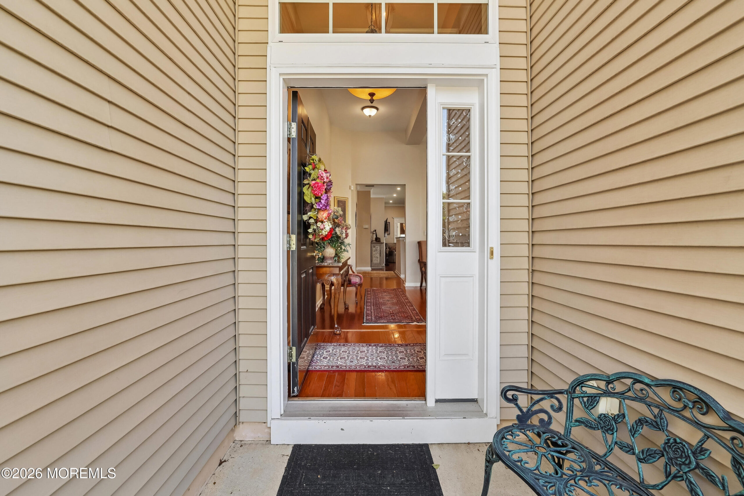 487 Huntington Drive Image 5