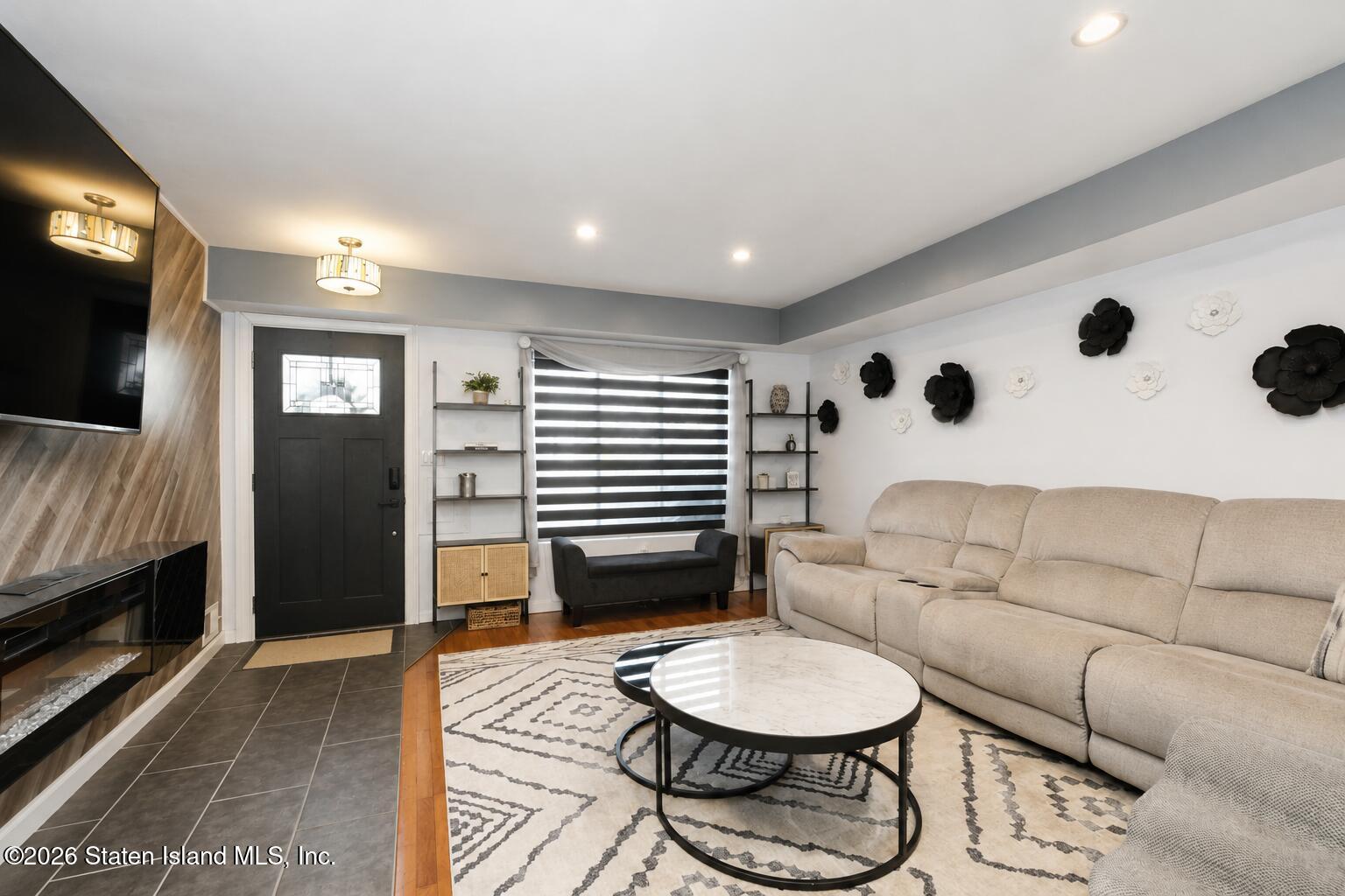 358 Tanglewood Drive Image 3