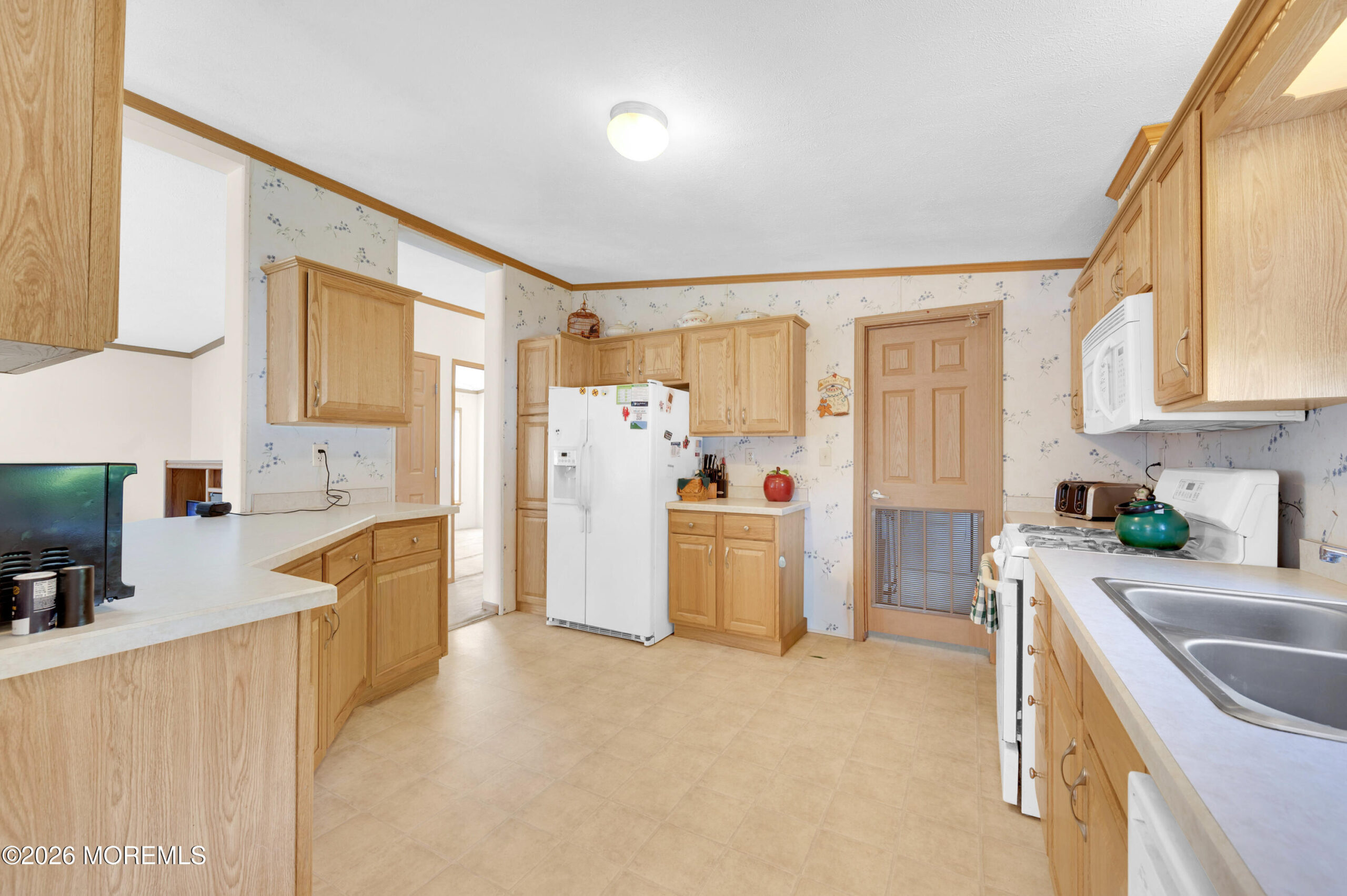 21 Sheryl Court, Spotswood, NJ, 08884 image 8