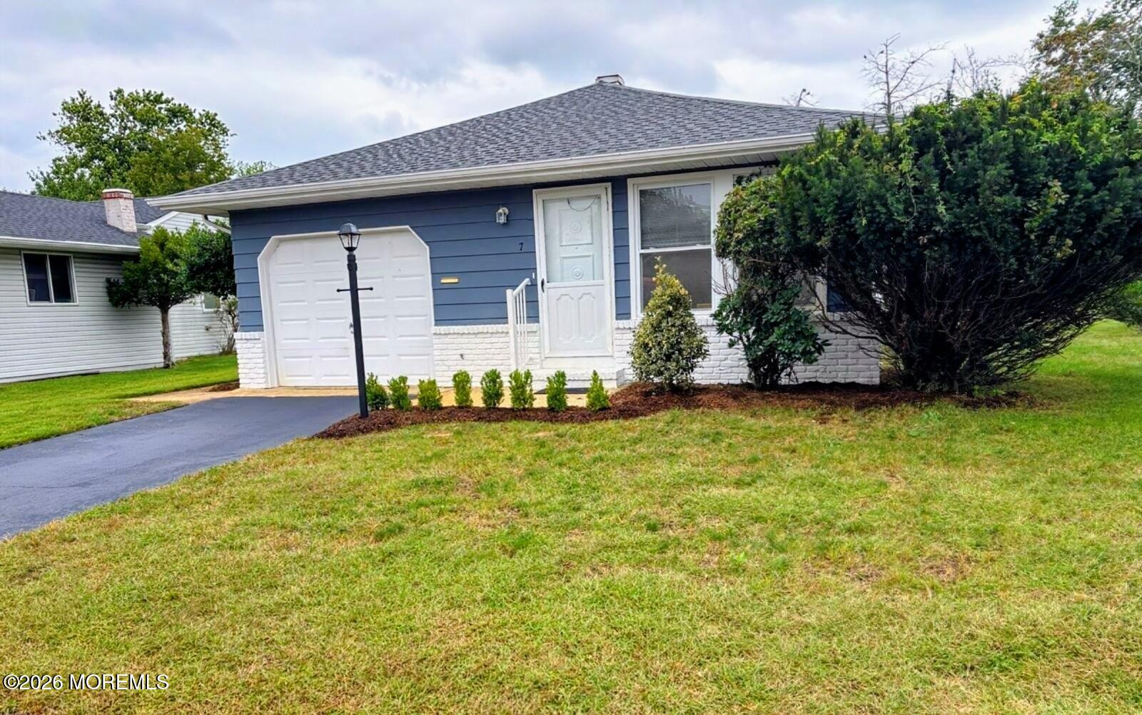 7 Bonasse Street, Toms River, NJ, 08757