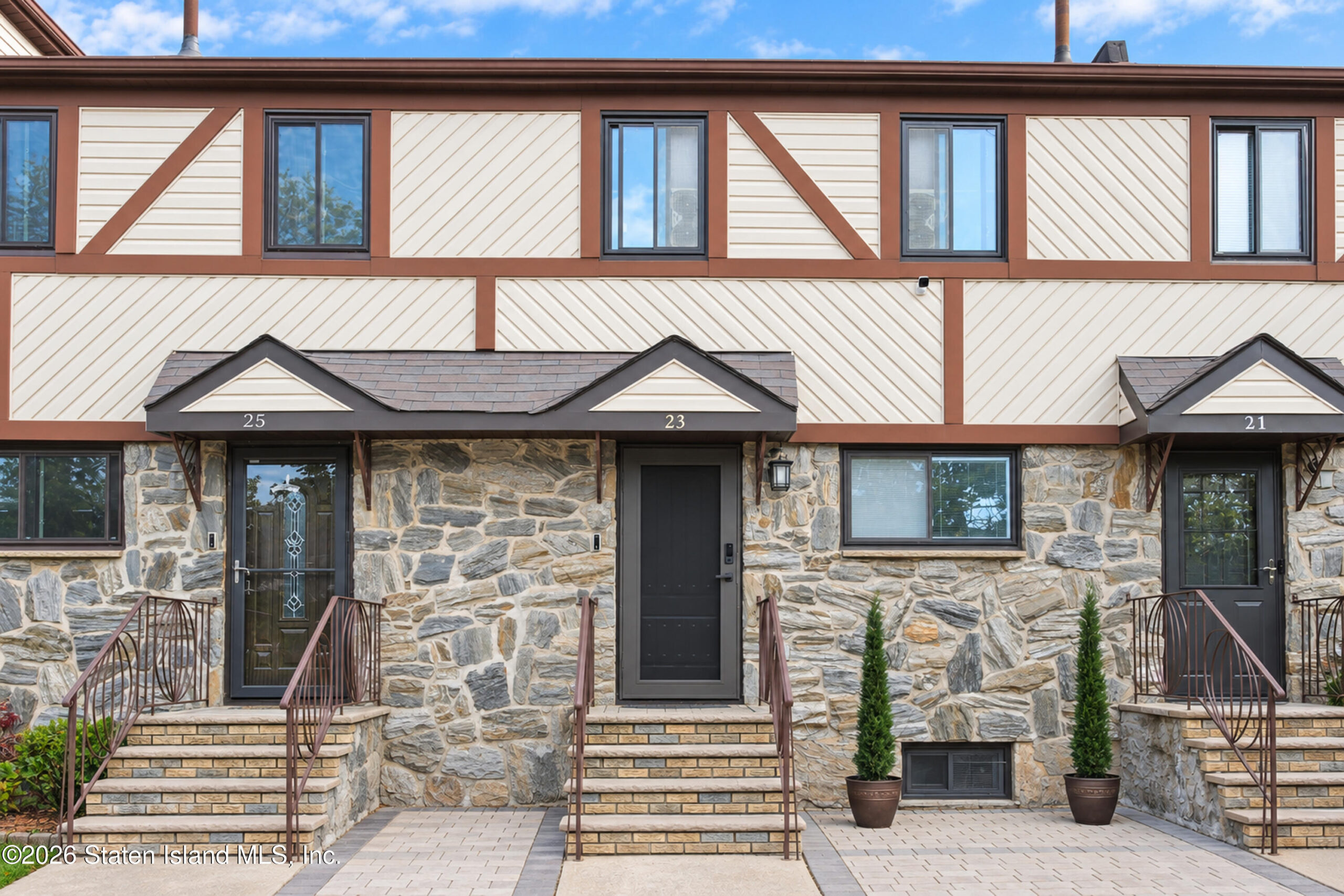 23 Dreyer Avenue Image 1