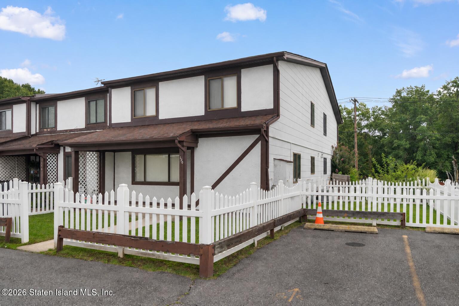 120 Parkview Loop Image 2