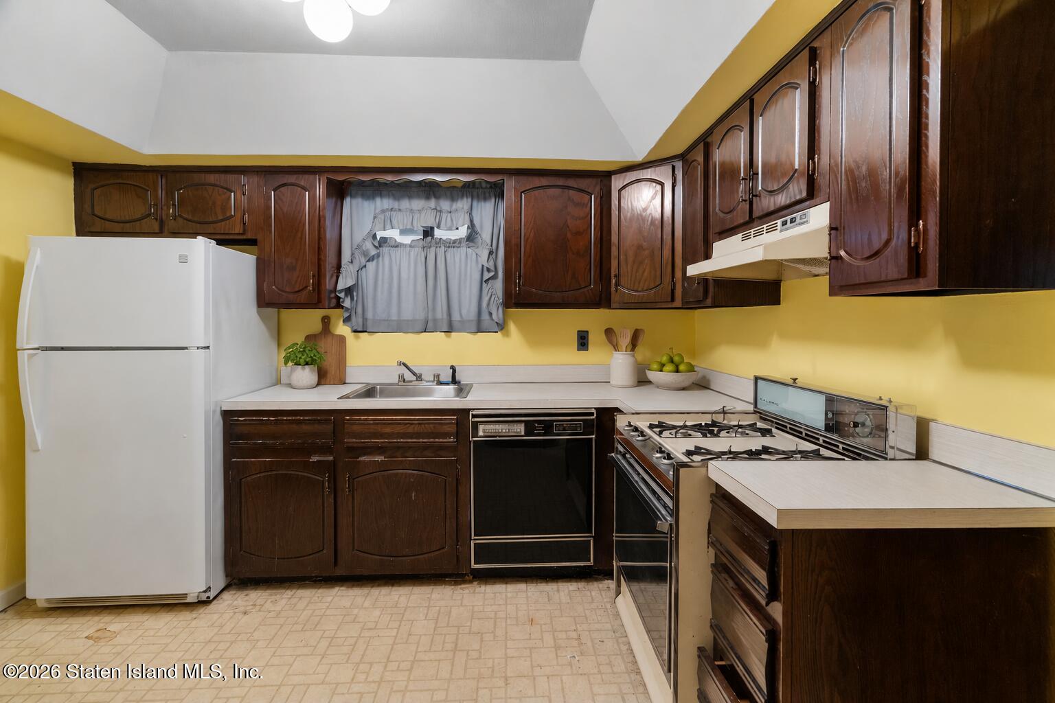 120 Parkview Loop, Staten Island, NY, 10314 image 11
