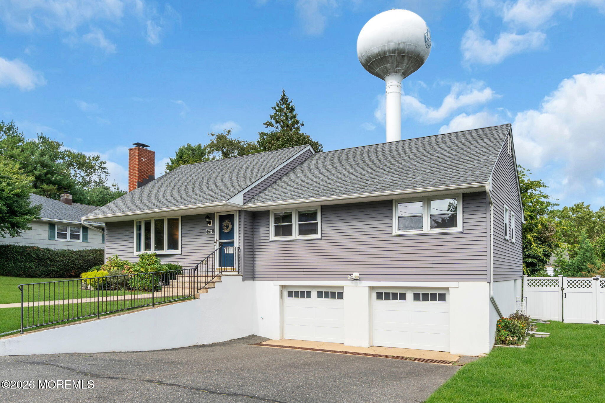 712 Howell Drive Image 3