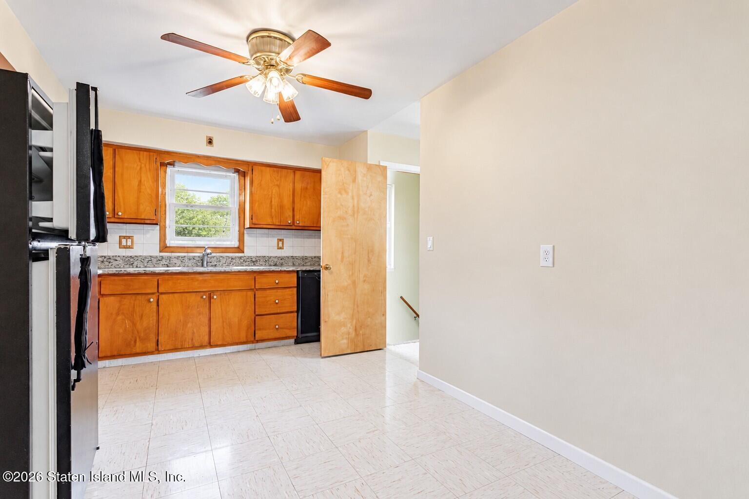 94 Cedar Avenue, Staten Island, NY, 10305 image 32