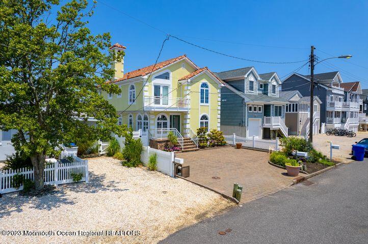 446 Eisenhower Avenue Image 3