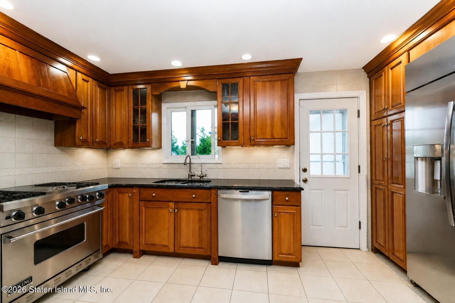 69 Elmhurst Avenue, Staten Island, NY, 10301 image 14